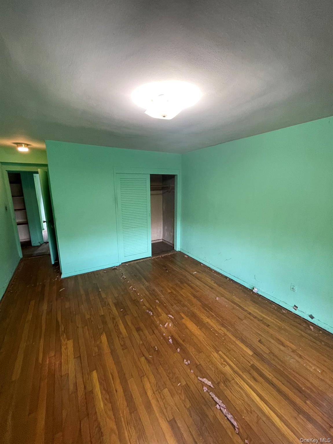 143-30 Roosevelt # #3H, Flushing, NY 11354