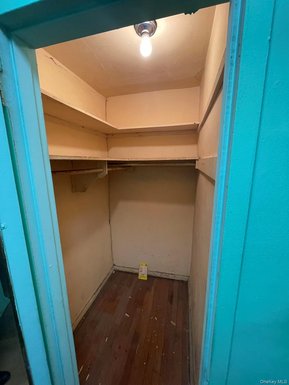 143-30 Roosevelt # #3H, Flushing, NY 11354