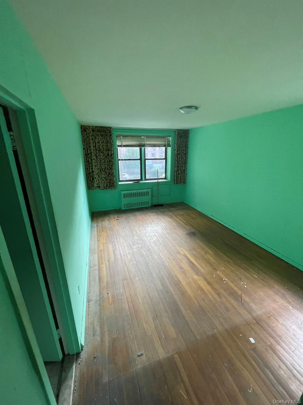 143-30 Roosevelt # #3H, Flushing, NY 11354