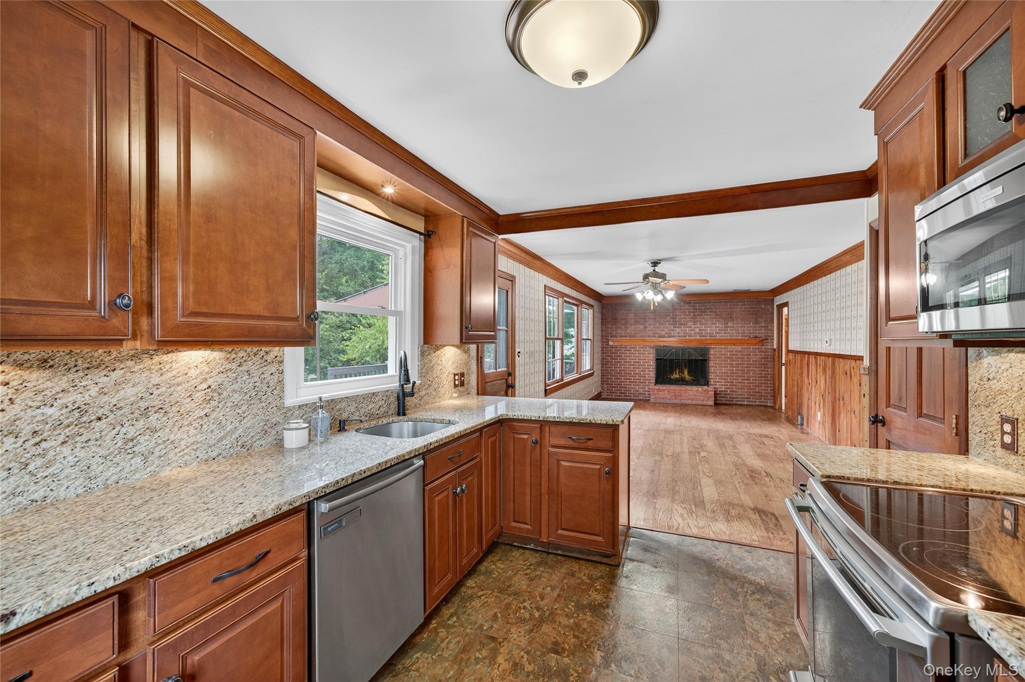 2 Charlotte Place, Monroe, NY 10950