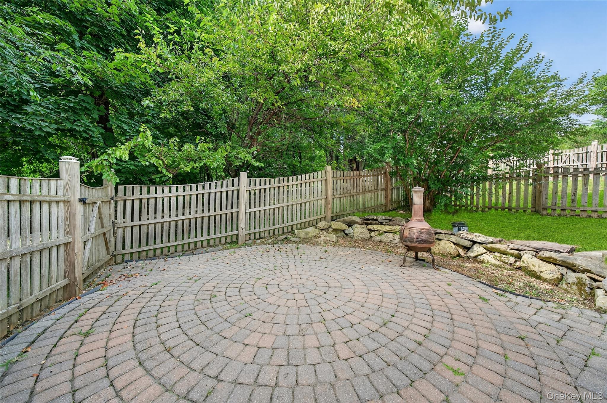 2 Charlotte Place, Monroe, NY 10950