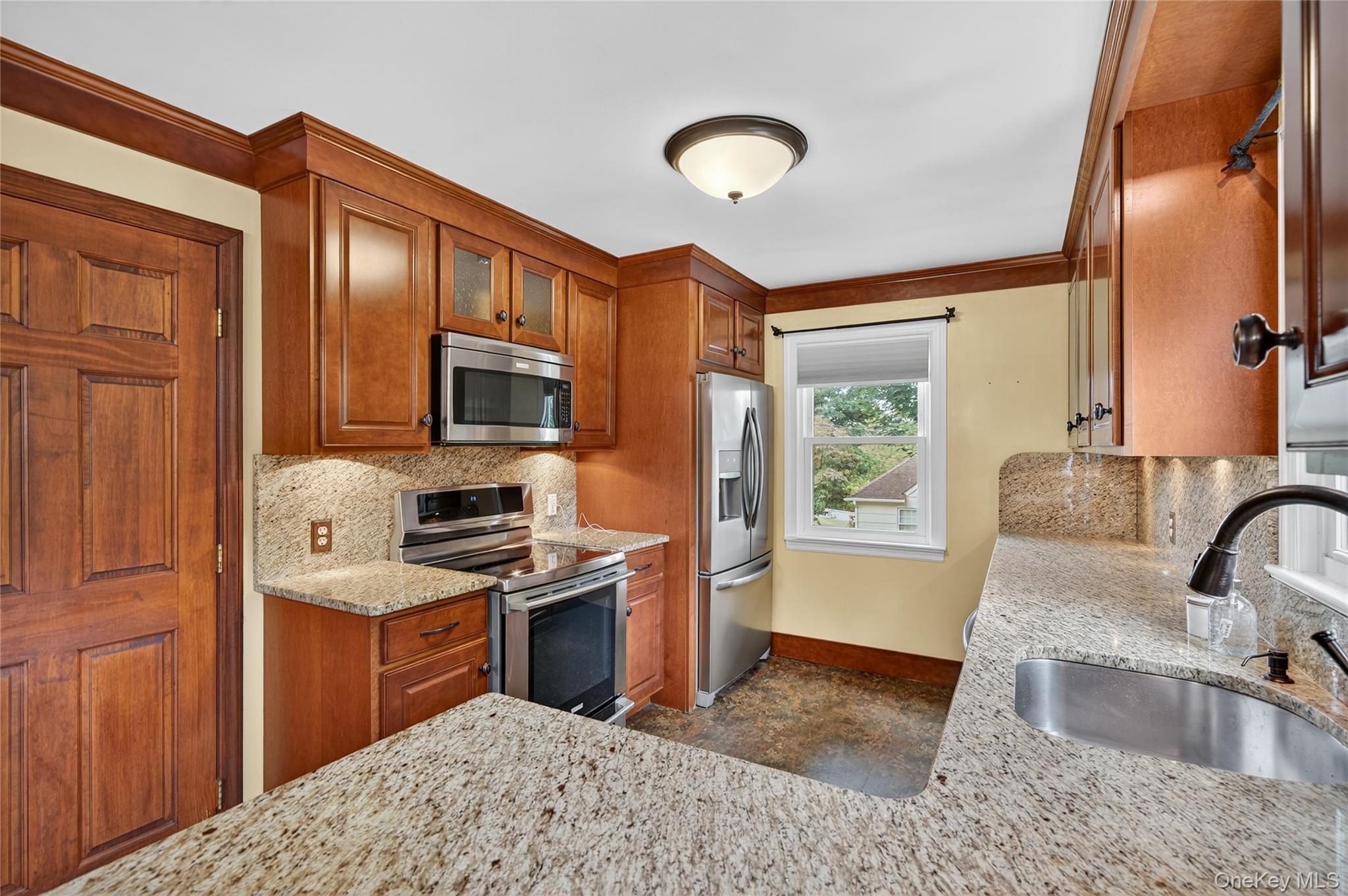 2 Charlotte Place, Monroe, NY 10950