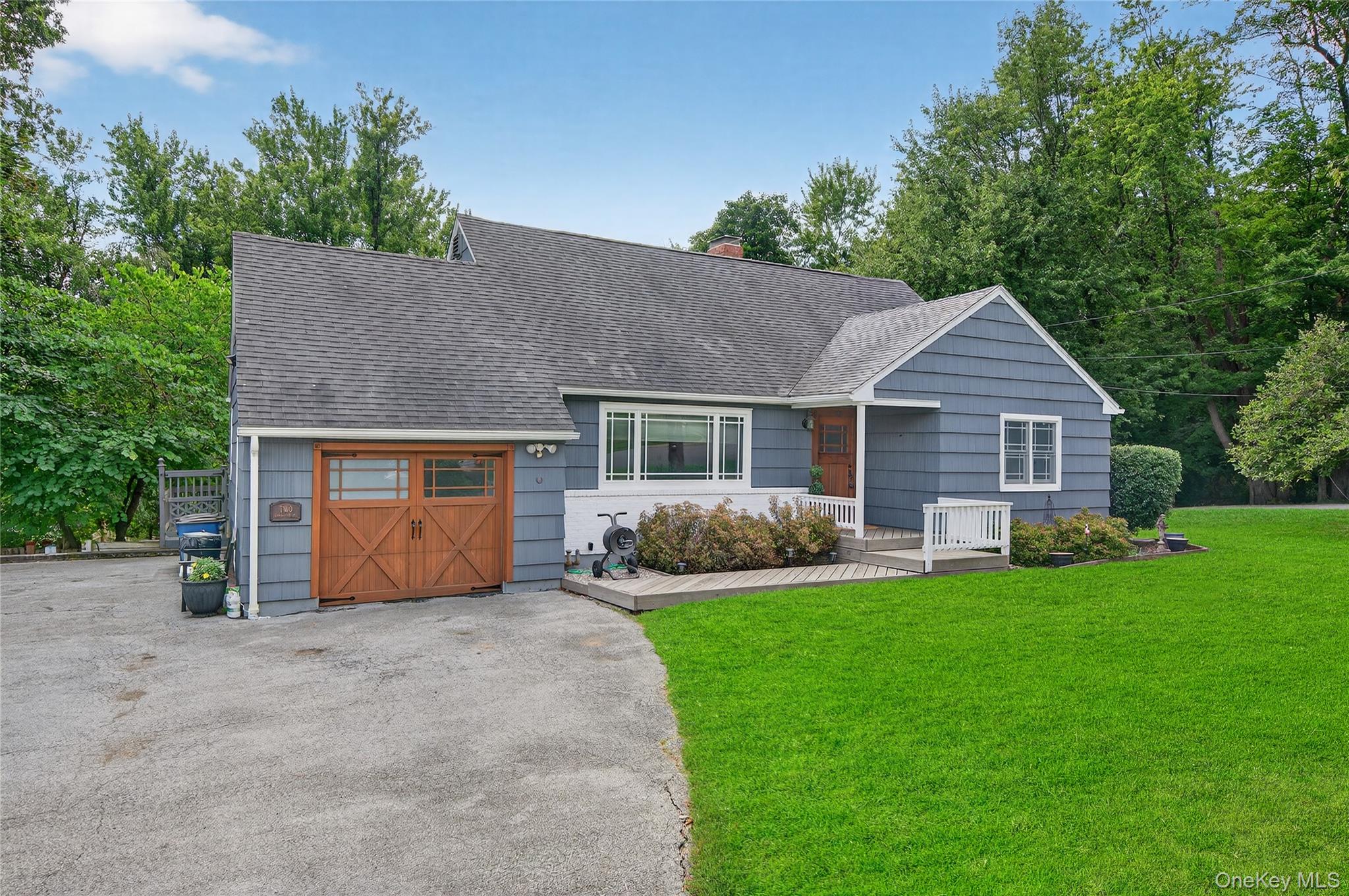 2 Charlotte Place, Monroe, NY 10950