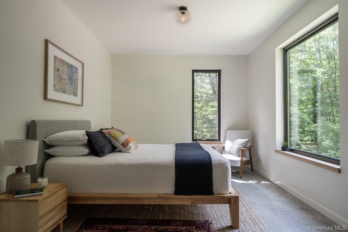 4 Sarah Court, Rhinebeck, NY 12572