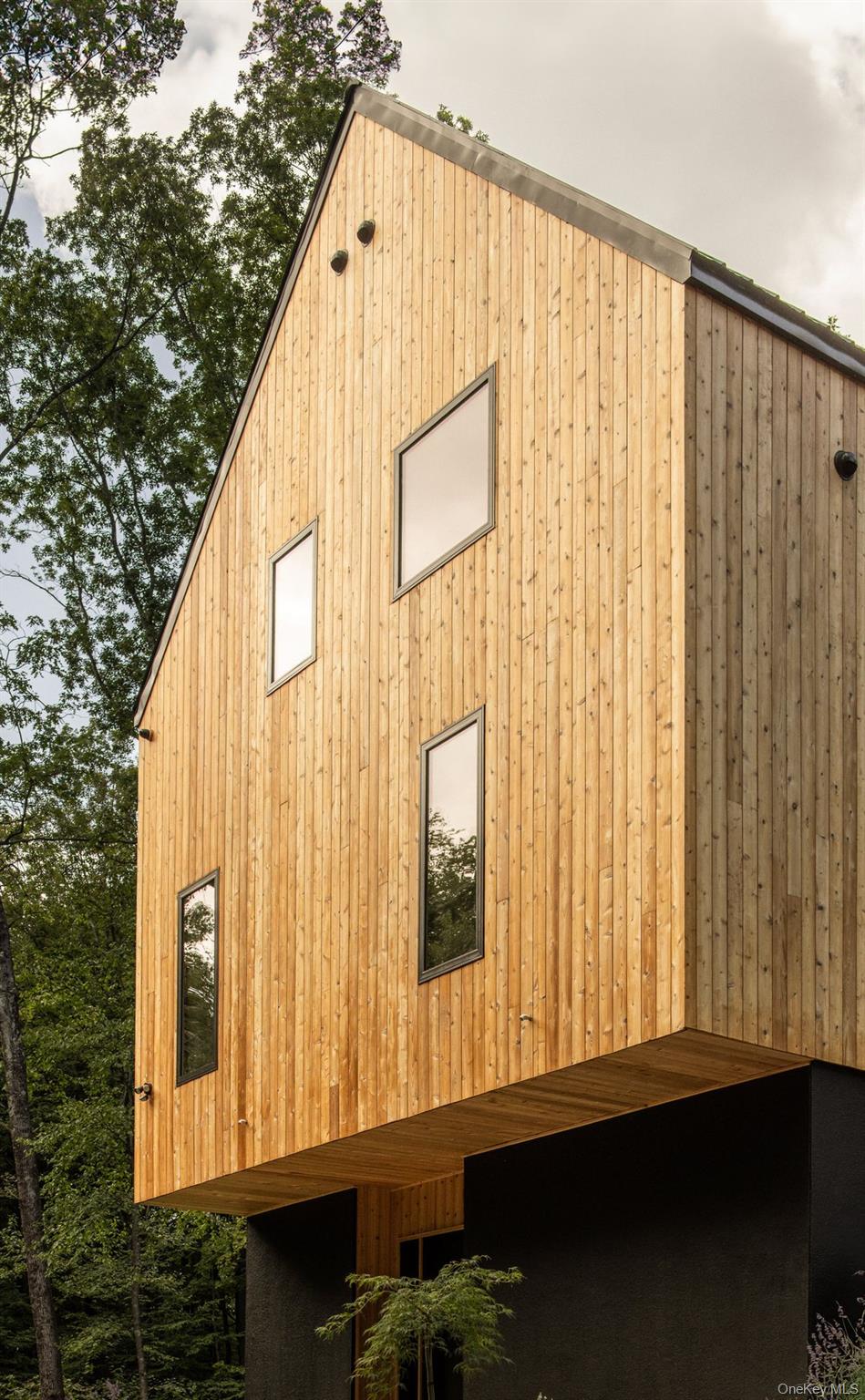 4 Sarah Court, Rhinebeck, NY 12572