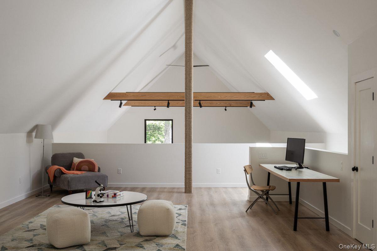 4 Sarah Court, Rhinebeck, NY 12572