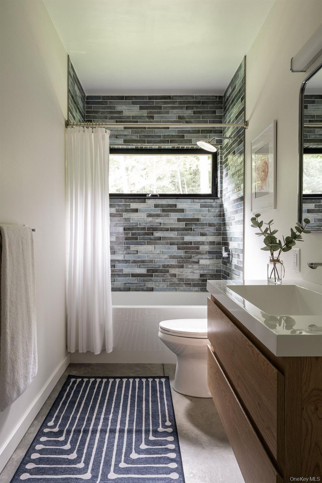 4 Sarah Court, Rhinebeck, NY 12572