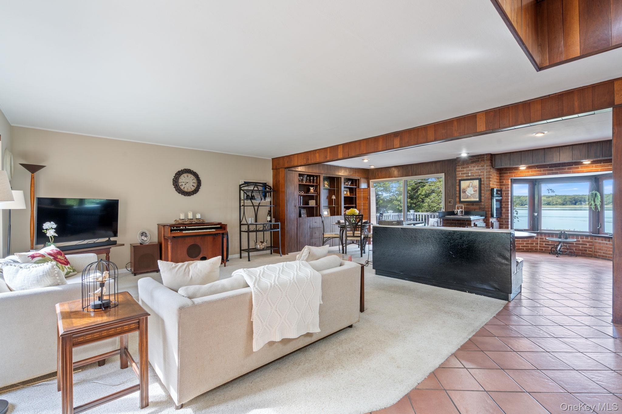 24 Conscience Circle, Setauket, NY 11733