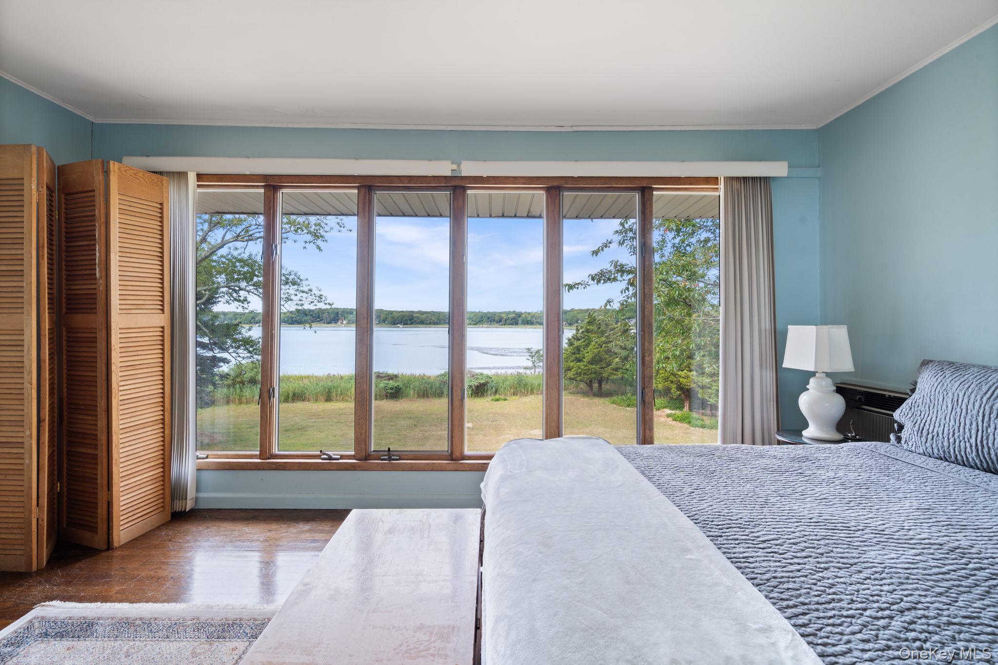 24 Conscience Circle, Setauket, NY 11733