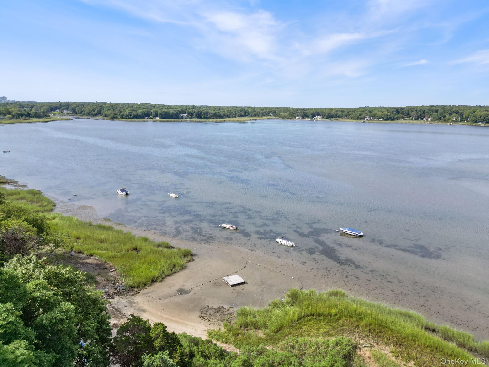 24 Conscience Circle, Setauket, NY 11733