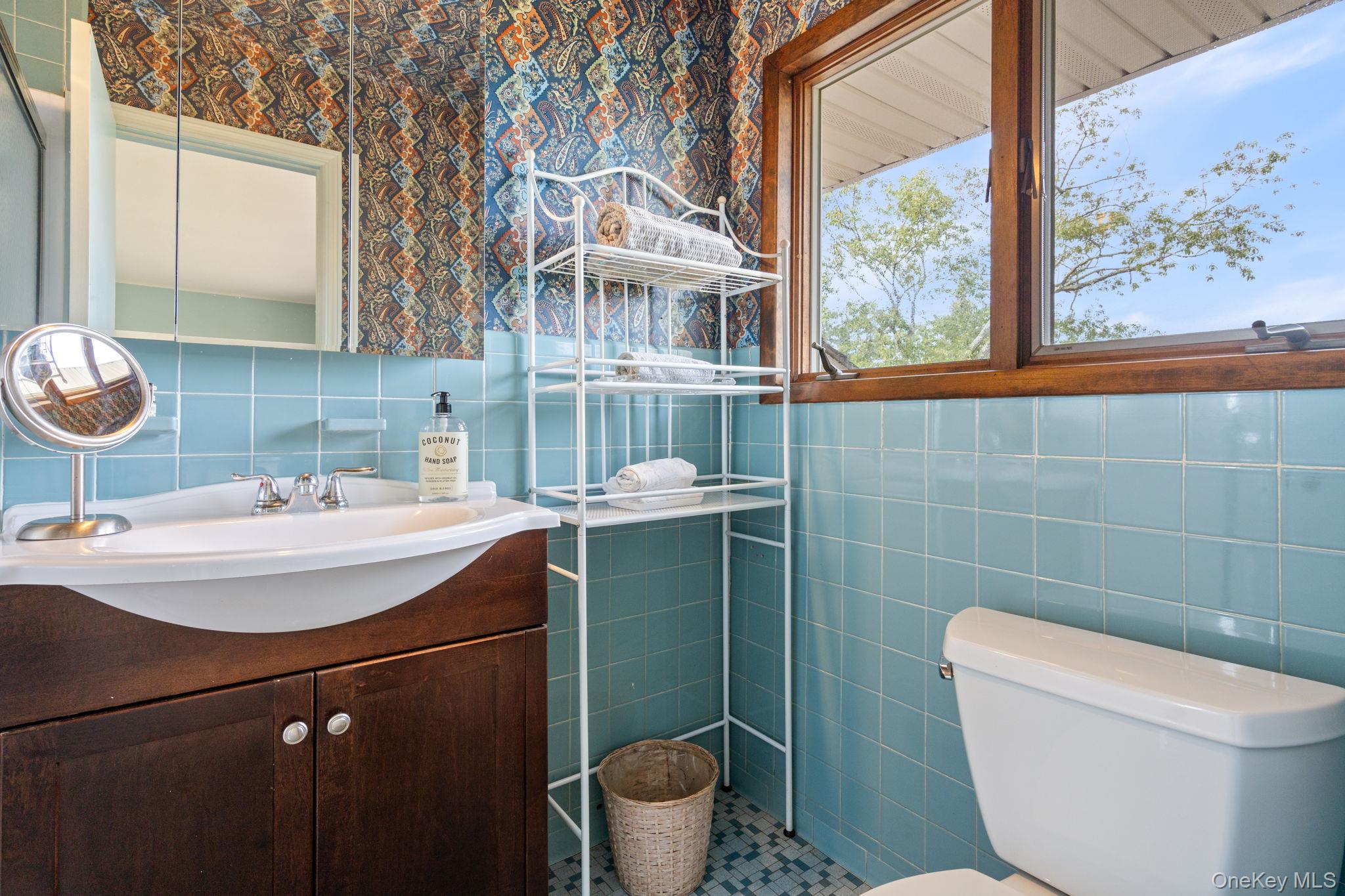 24 Conscience Circle, Setauket, NY 11733