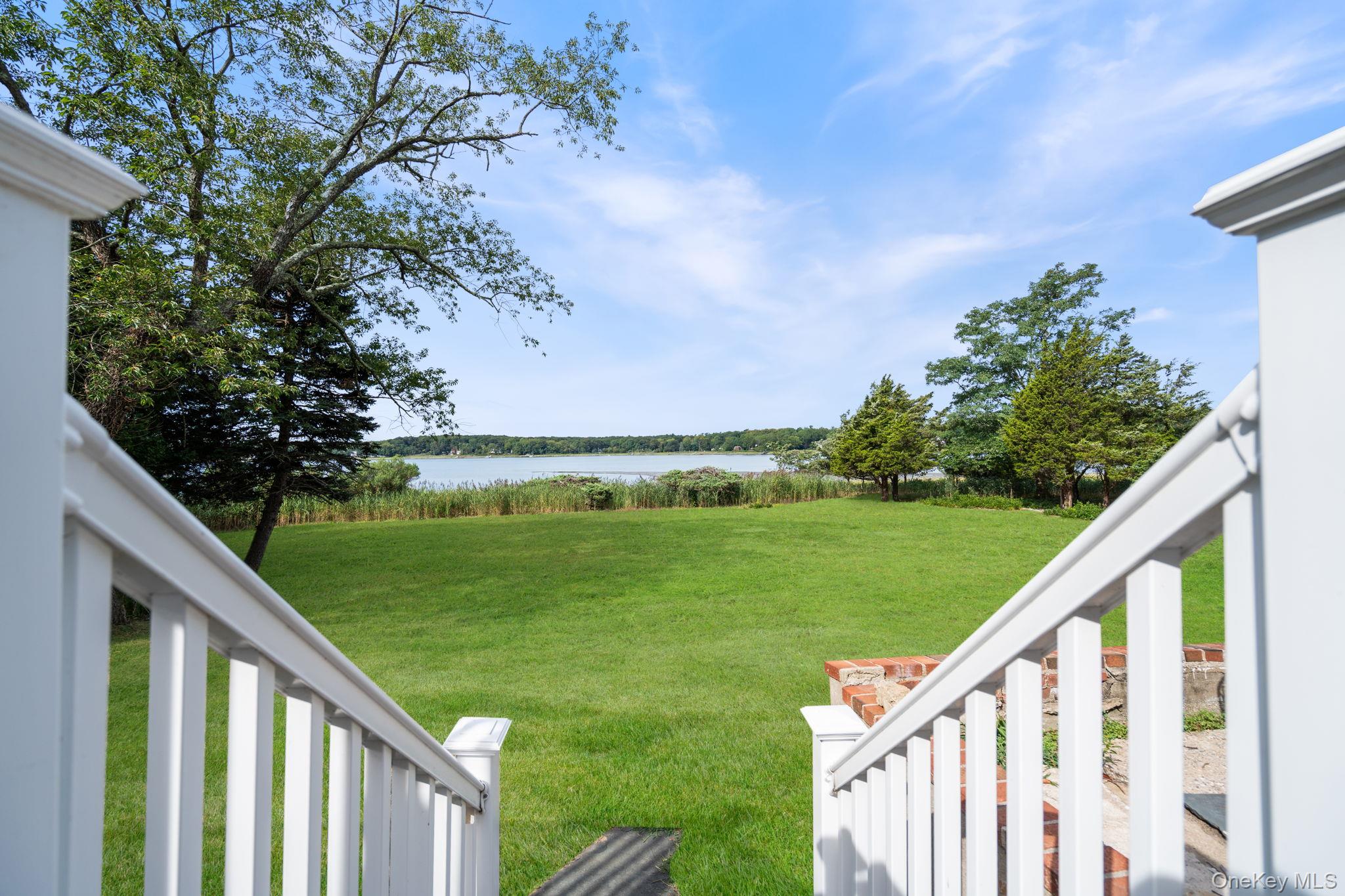 24 Conscience Circle, Setauket, NY 11733