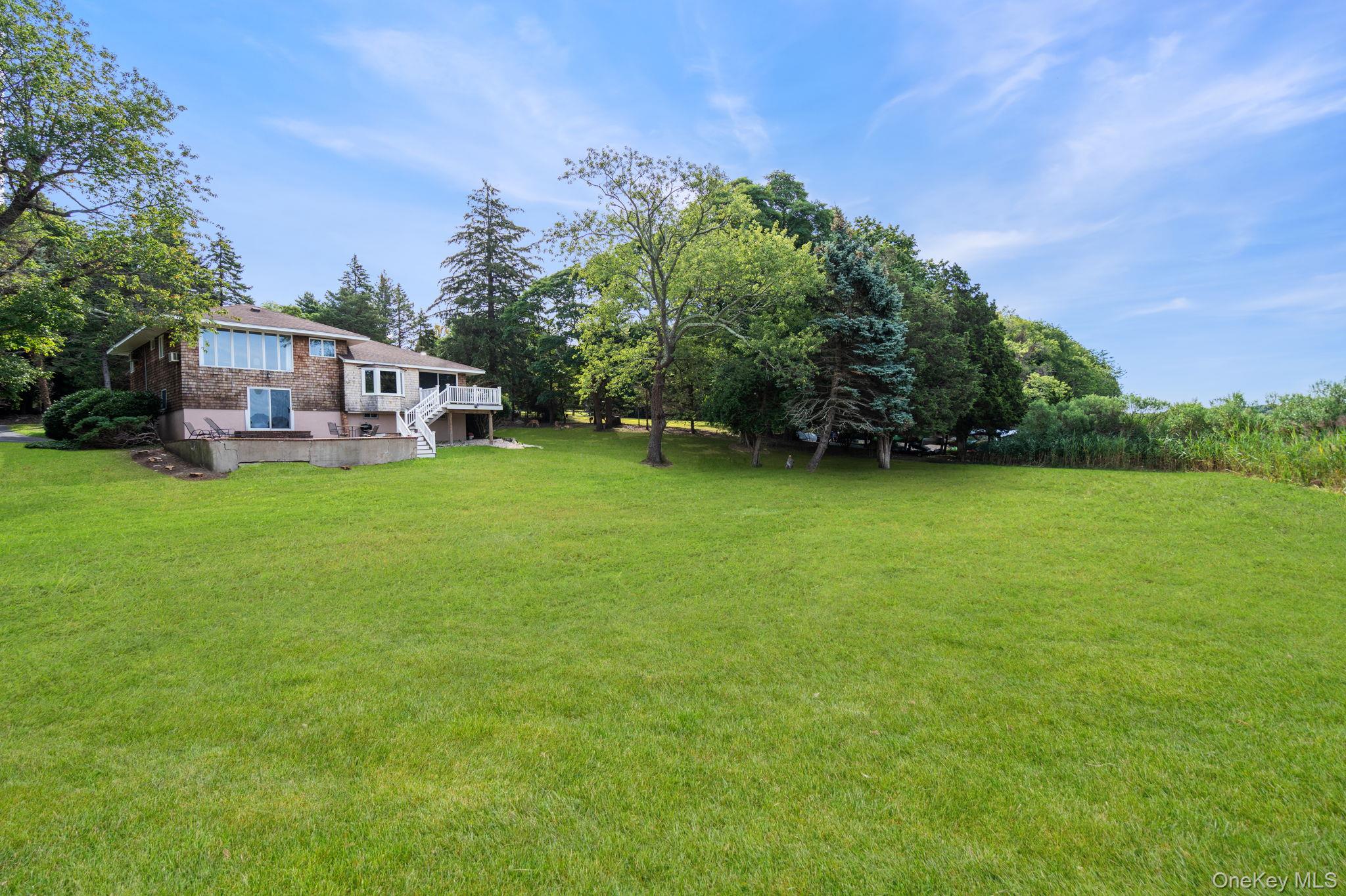 24 Conscience Circle, Setauket, NY 11733