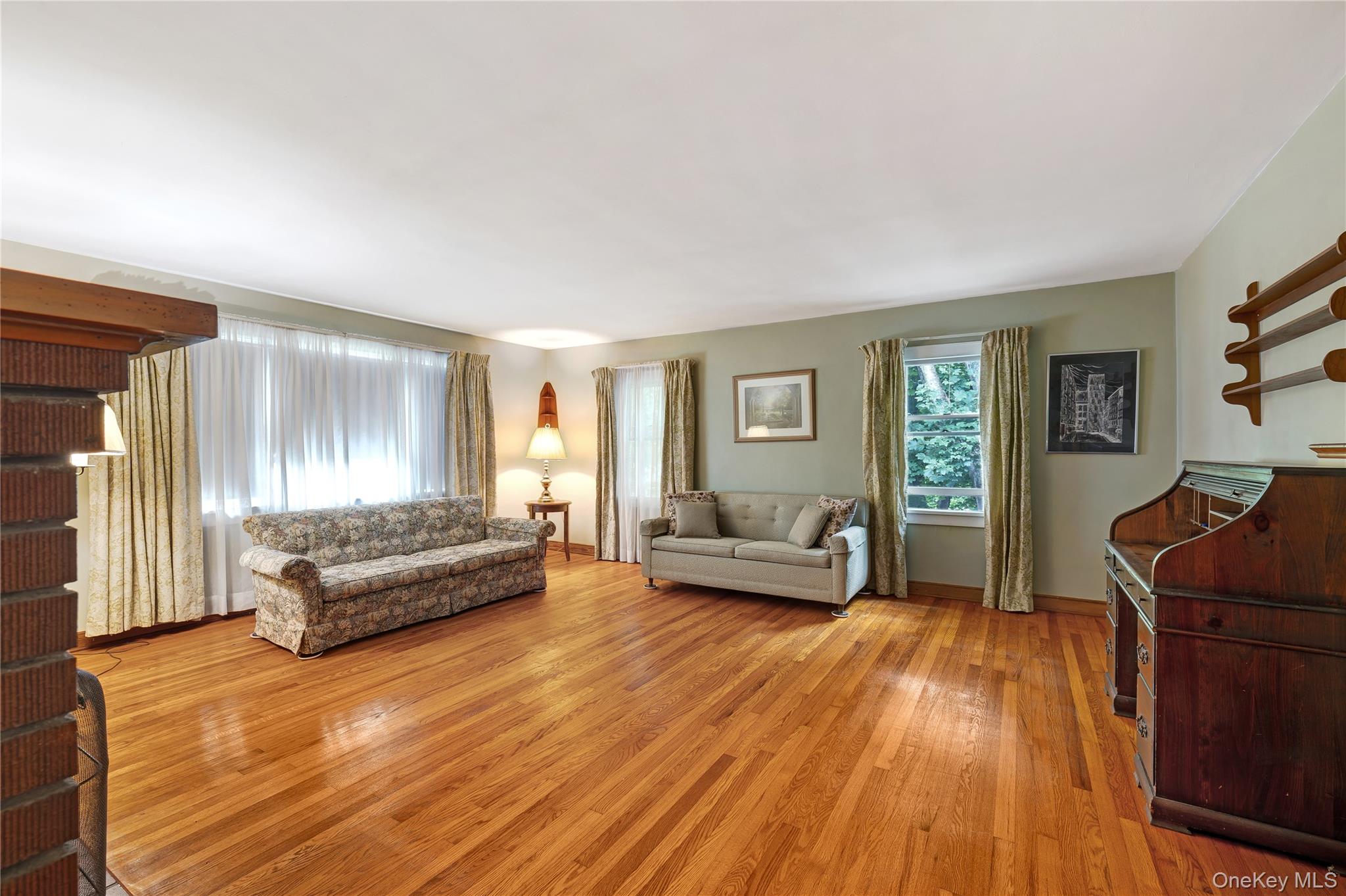 11 Mountain View Road, Poughkeepsie, NY 12603