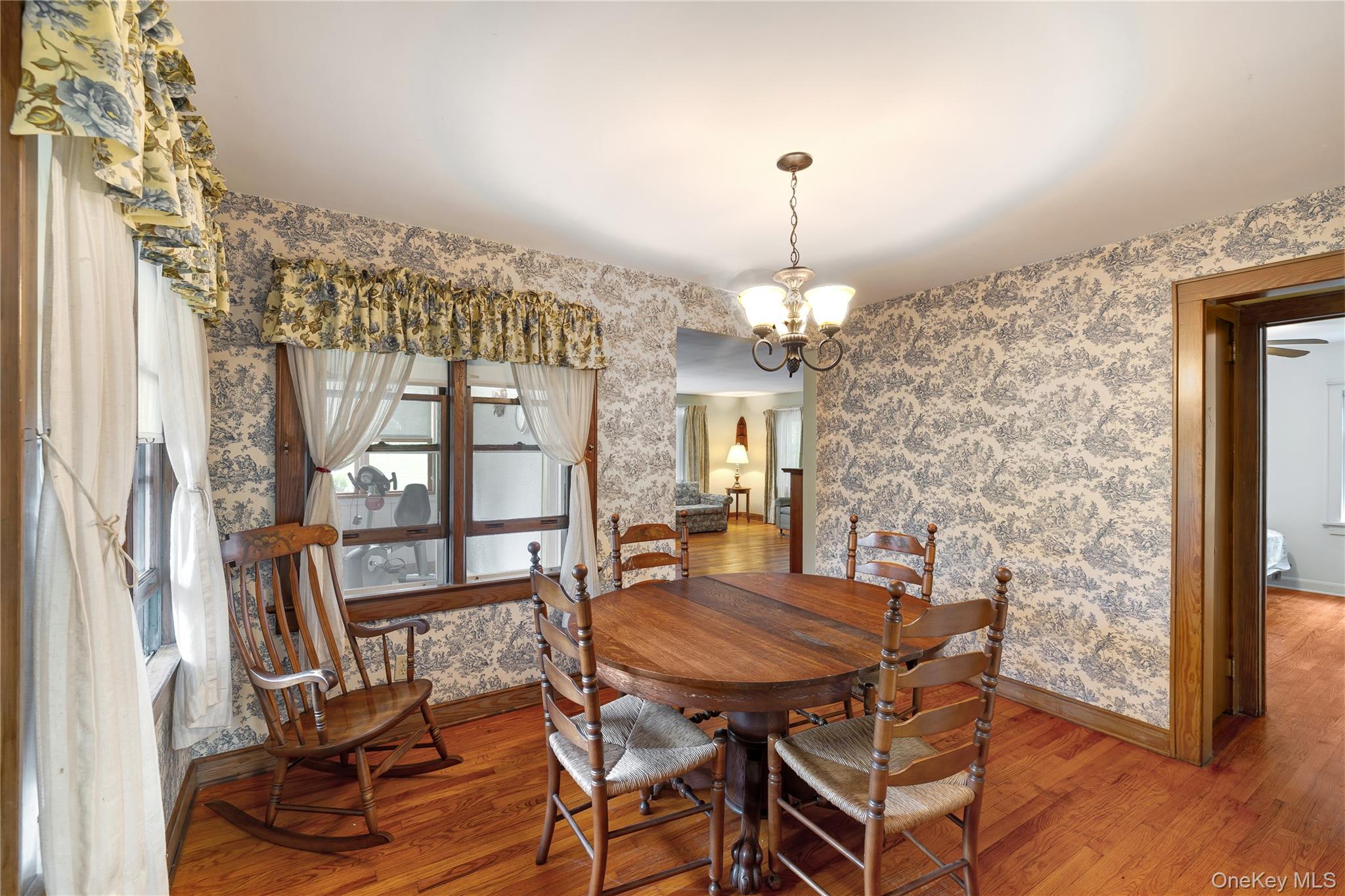 11 Mountain View Road, Poughkeepsie, NY 12603