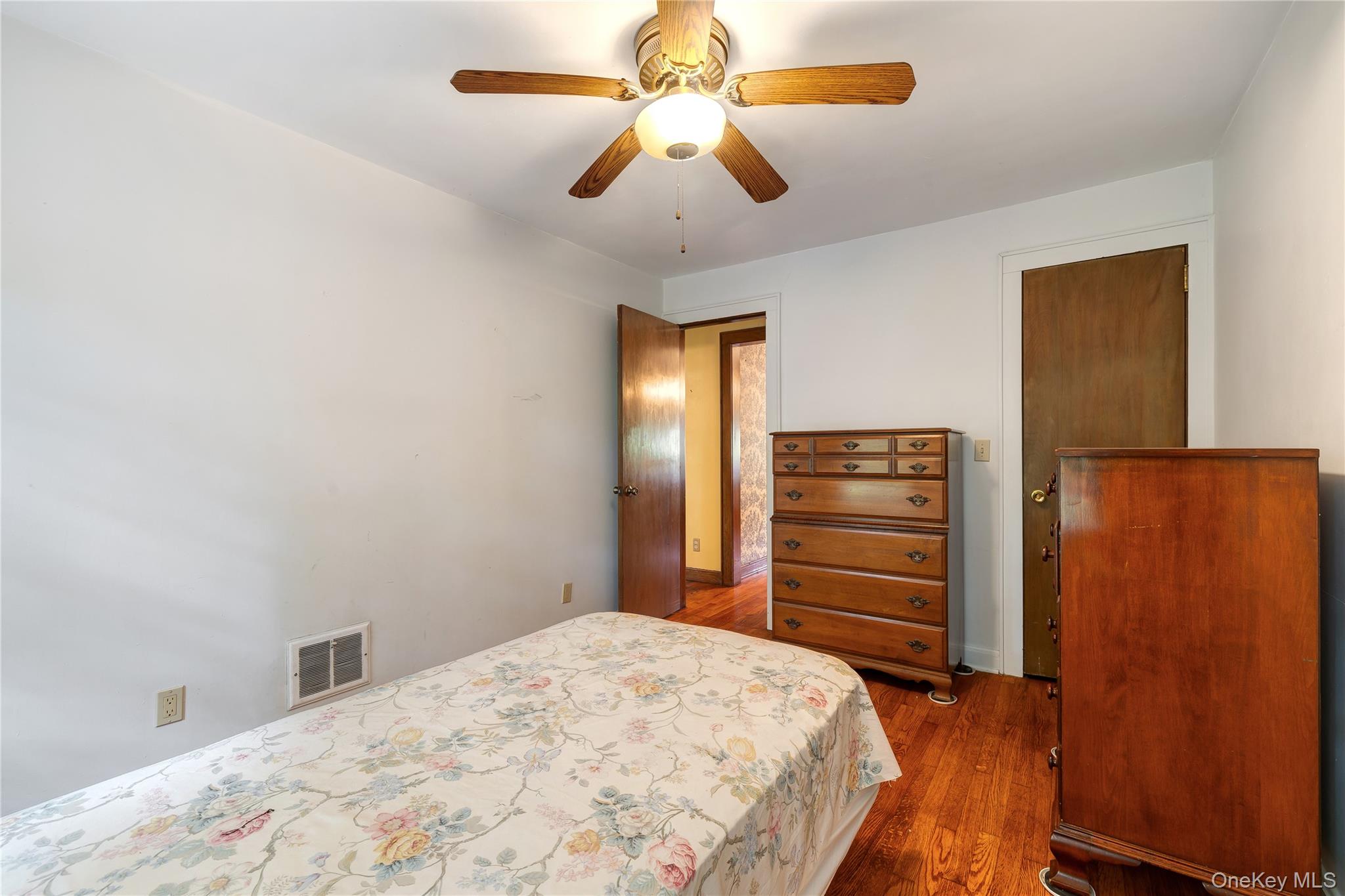 11 Mountain View Road, Poughkeepsie, NY 12603