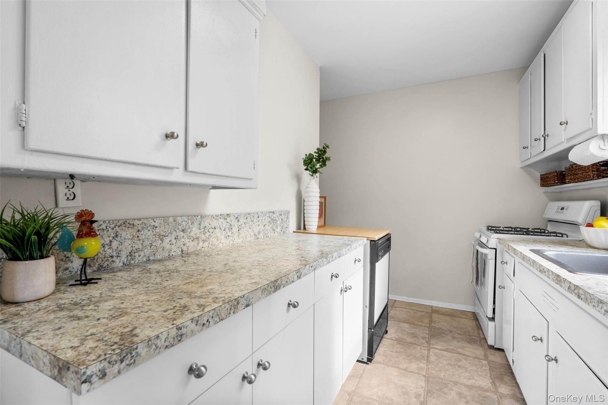 12 Westchester Avenue # 3K, White Plains, NY 10601