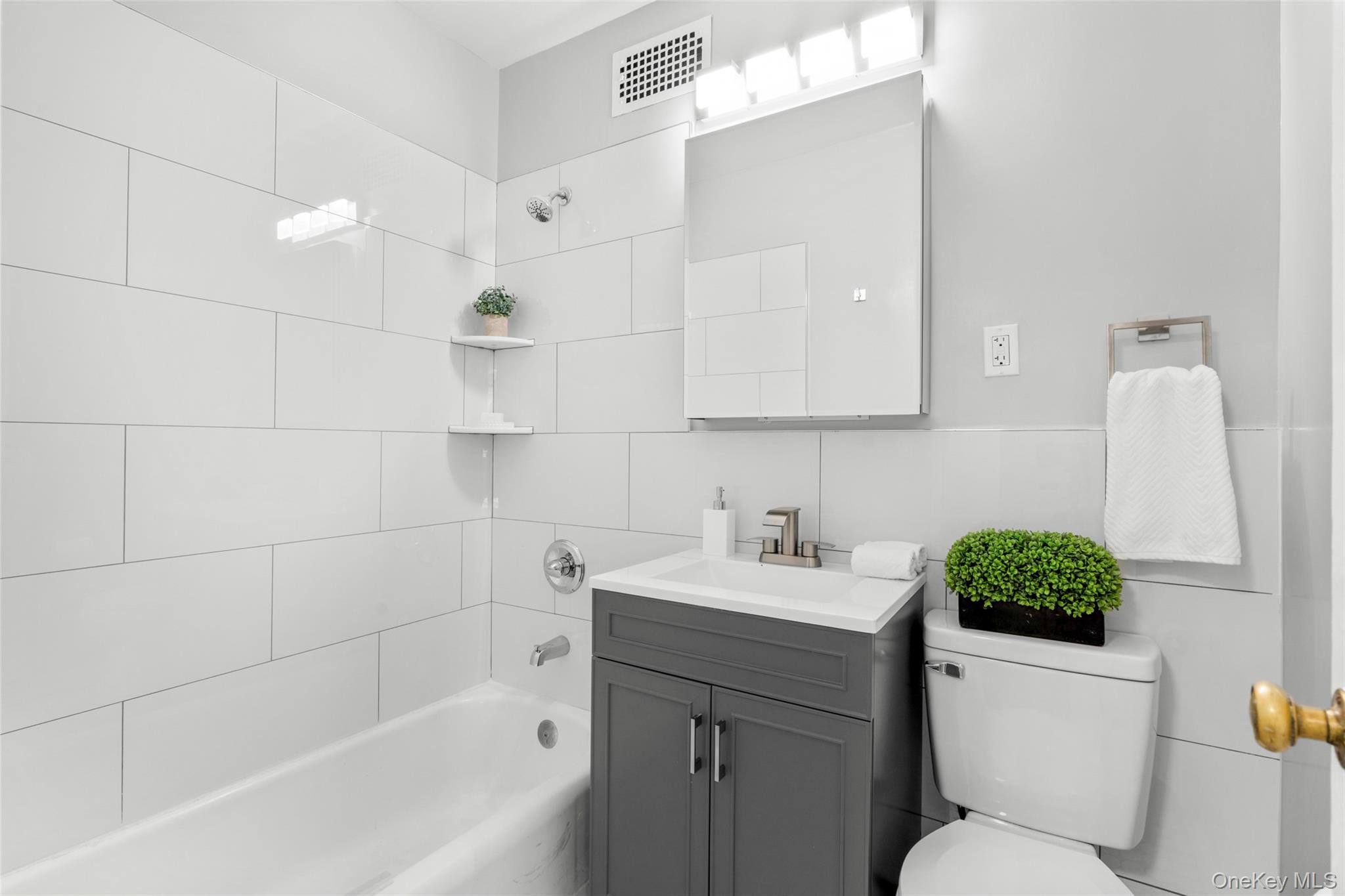 12 Westchester Avenue # 3K, White Plains, NY 10601