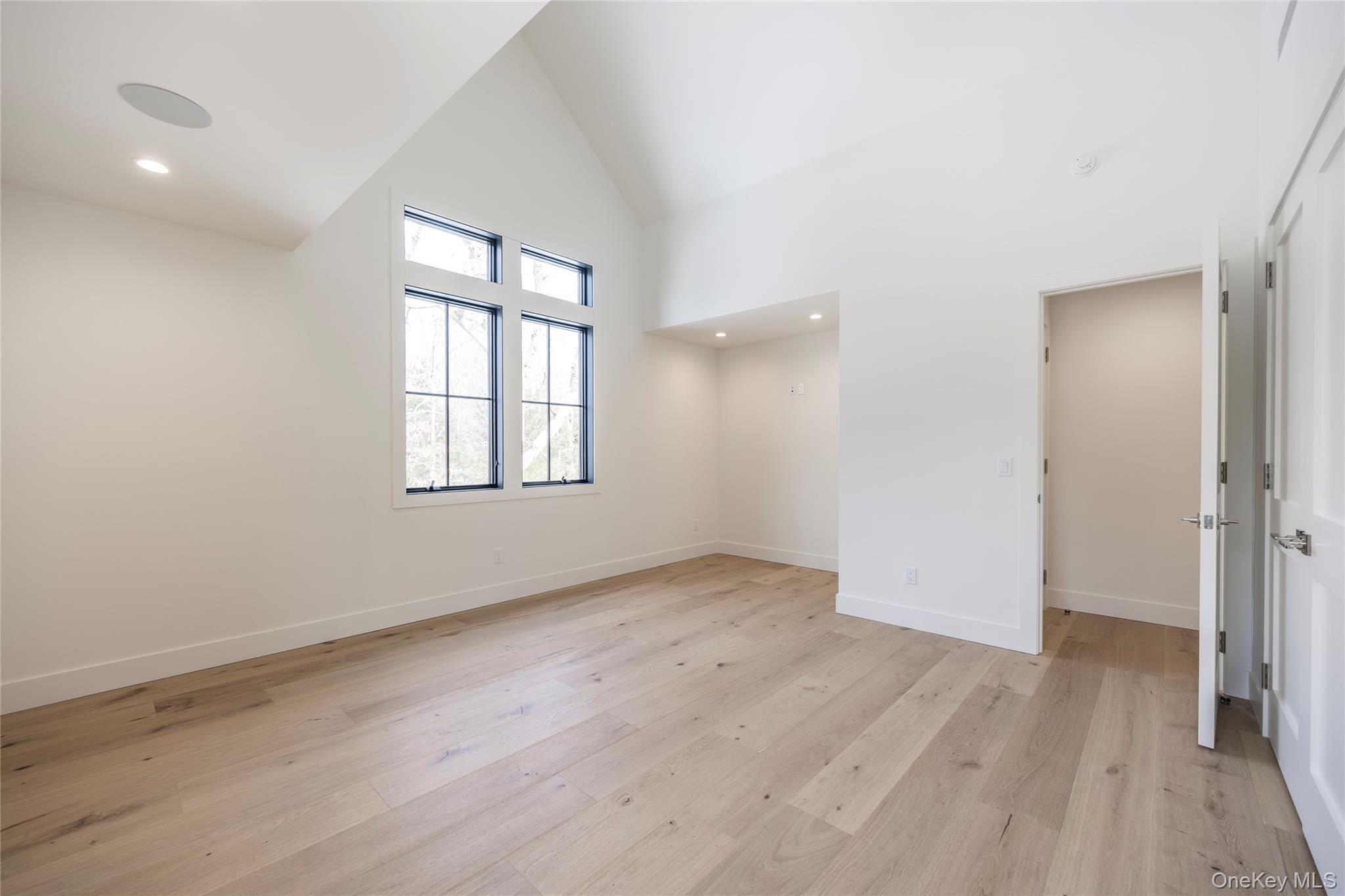 33 Harbor View Drive, East Hampton, NY 11937