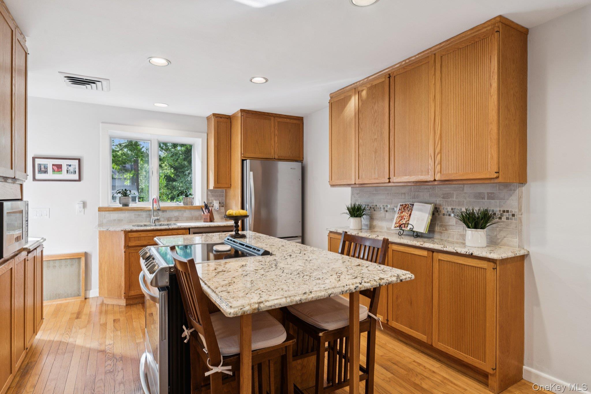 106 Lowell Place, Port Jefferson, NY 11777