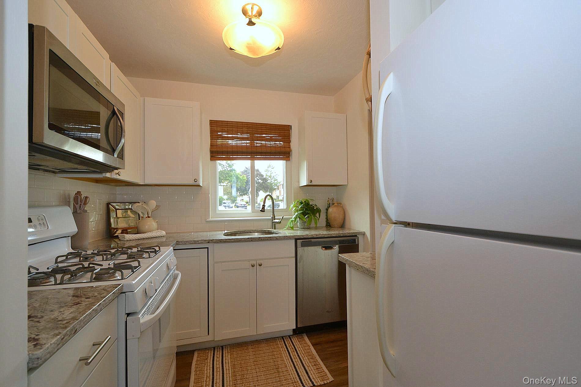 71 Adams Road # 1G, Central Islip, NY 11722