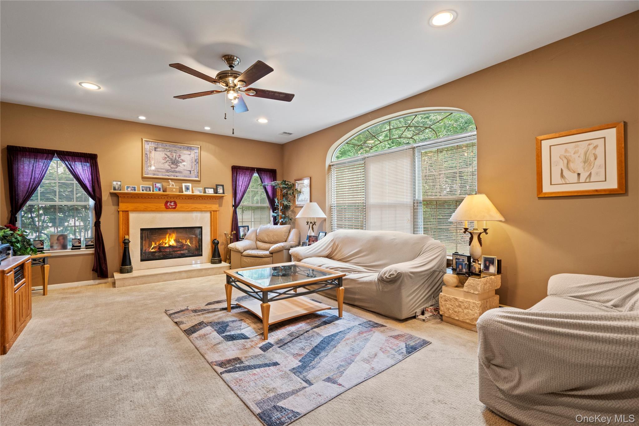 22 Southview Circle, Lake Grove, NY 11755