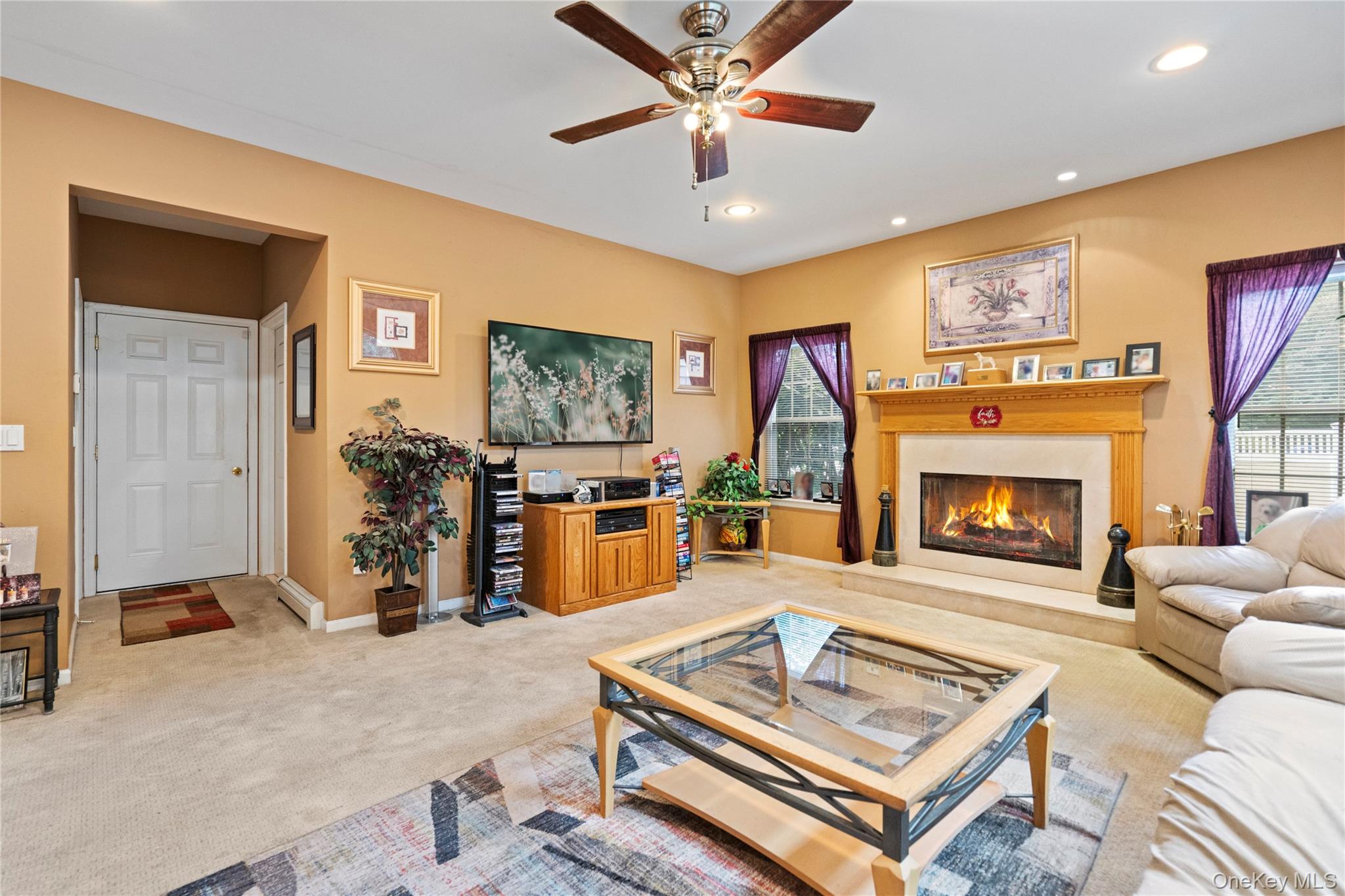 22 Southview Circle, Lake Grove, NY 11755