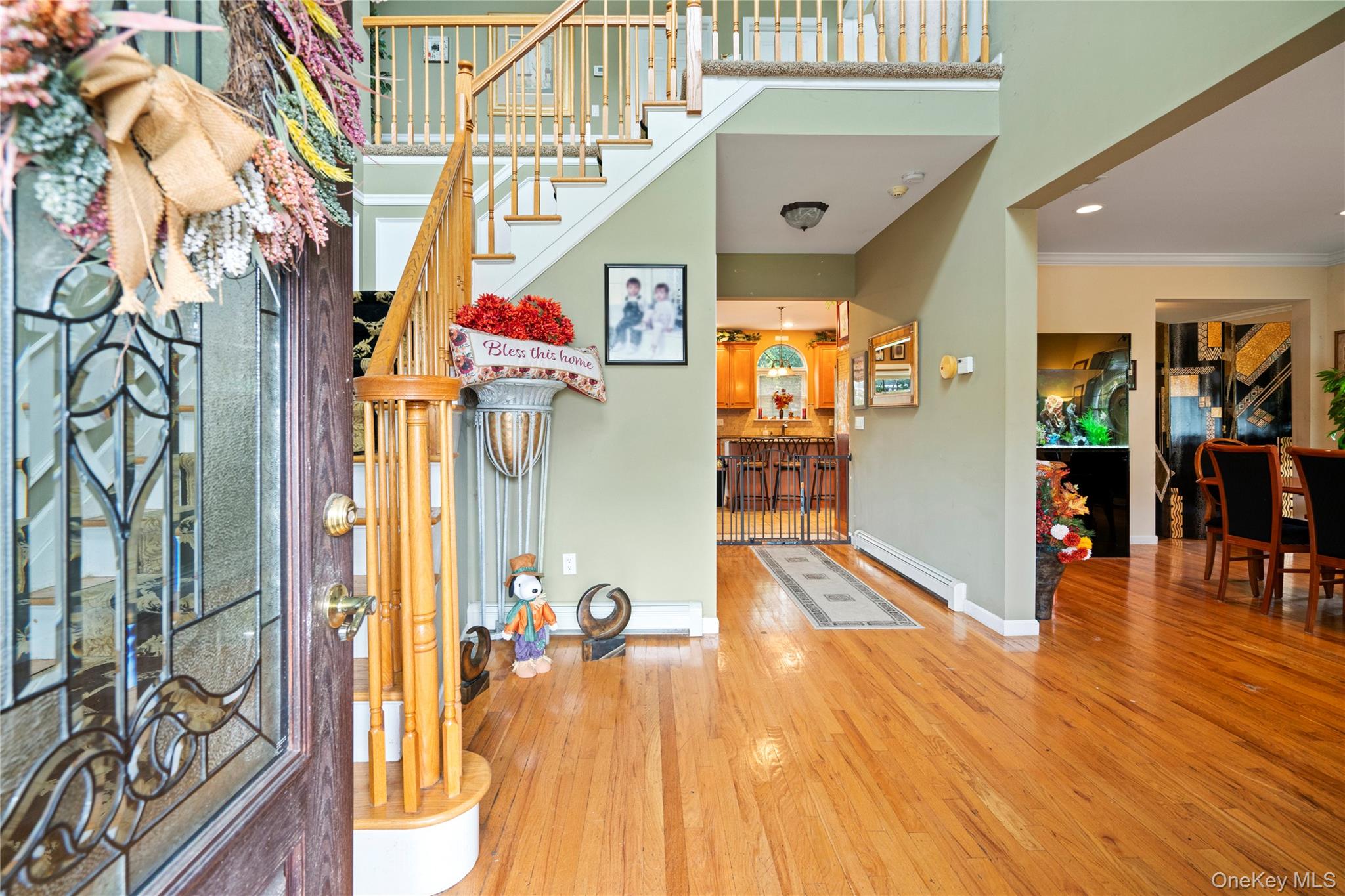 22 Southview Circle, Lake Grove, NY 11755