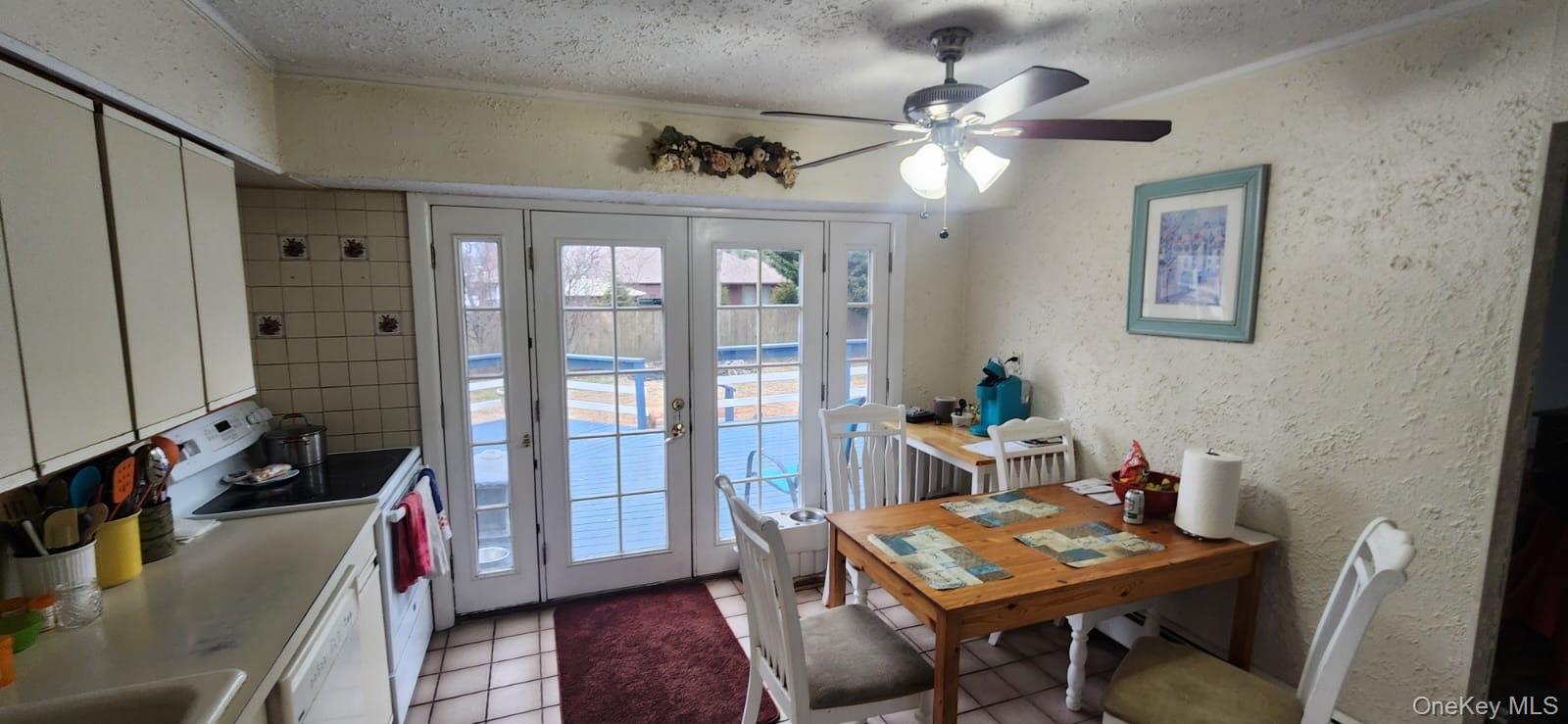 24 Grover Lane, East Northport, NY 11731