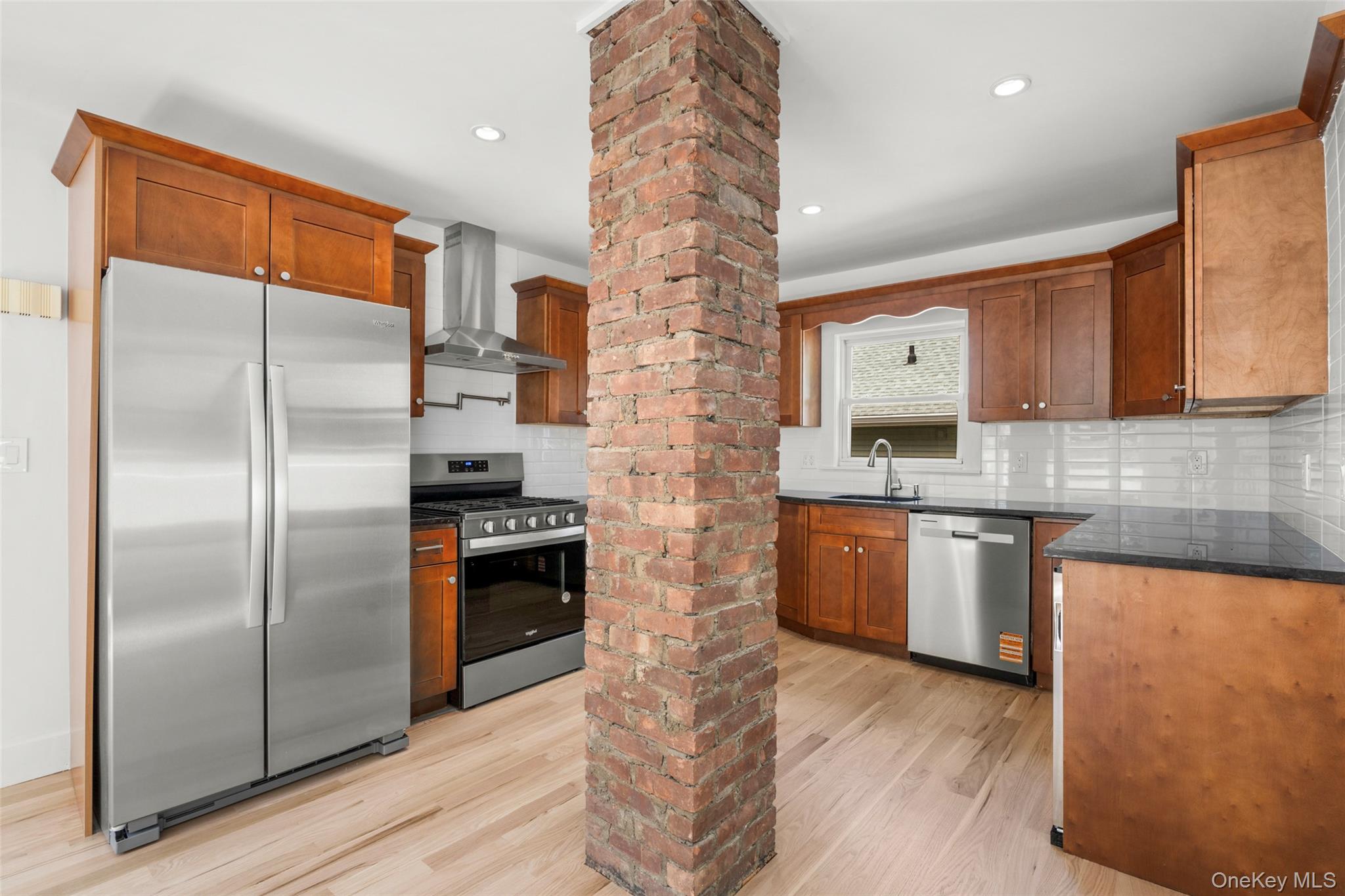 324 Tuxedo Place, Hawthorne, NY 10532