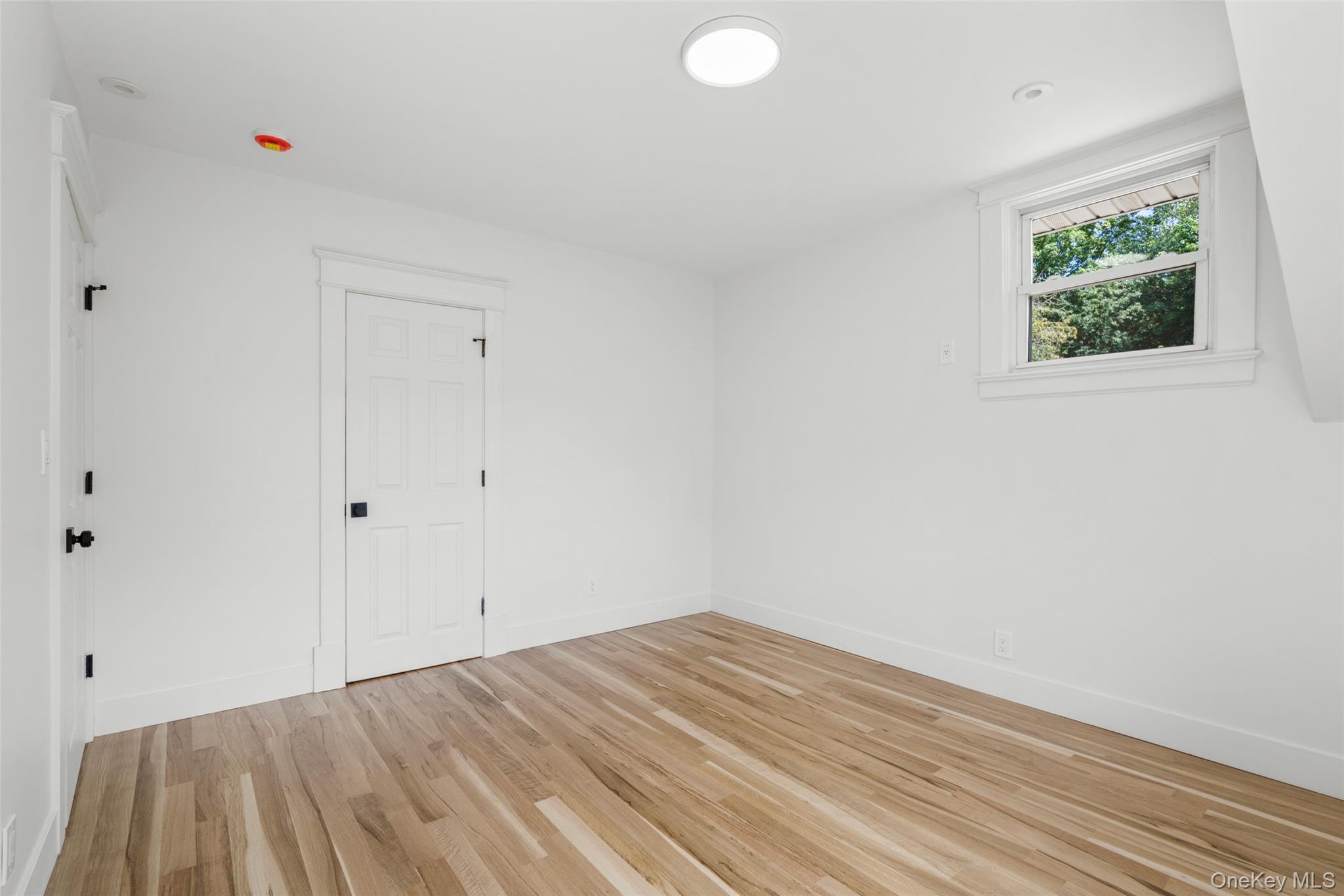 324 Tuxedo Place, Hawthorne, NY 10532