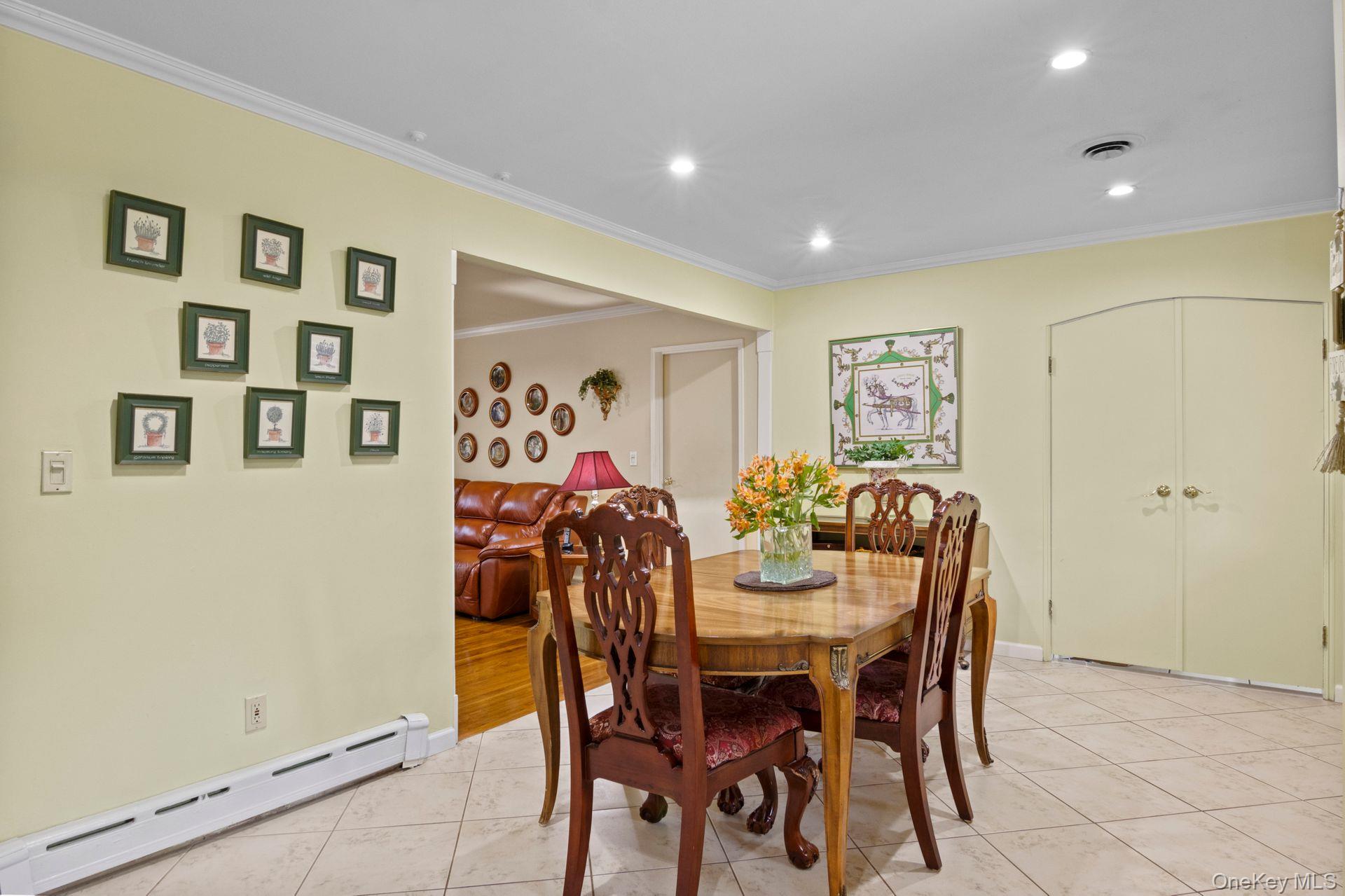 137 Burr Rd, East Northport, NY 11731