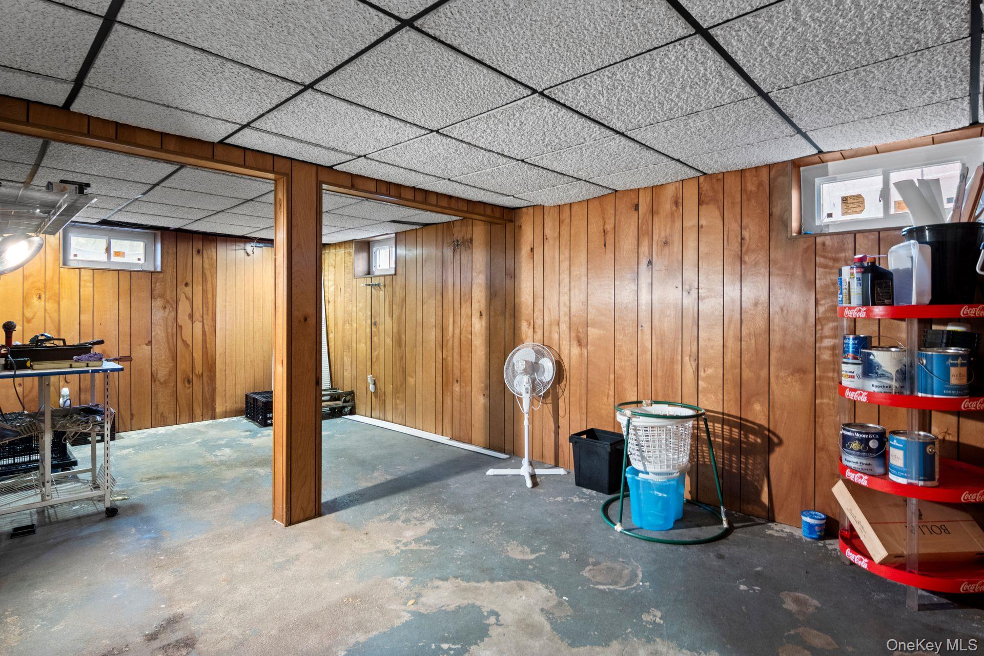 137 Burr Rd, East Northport, NY 11731