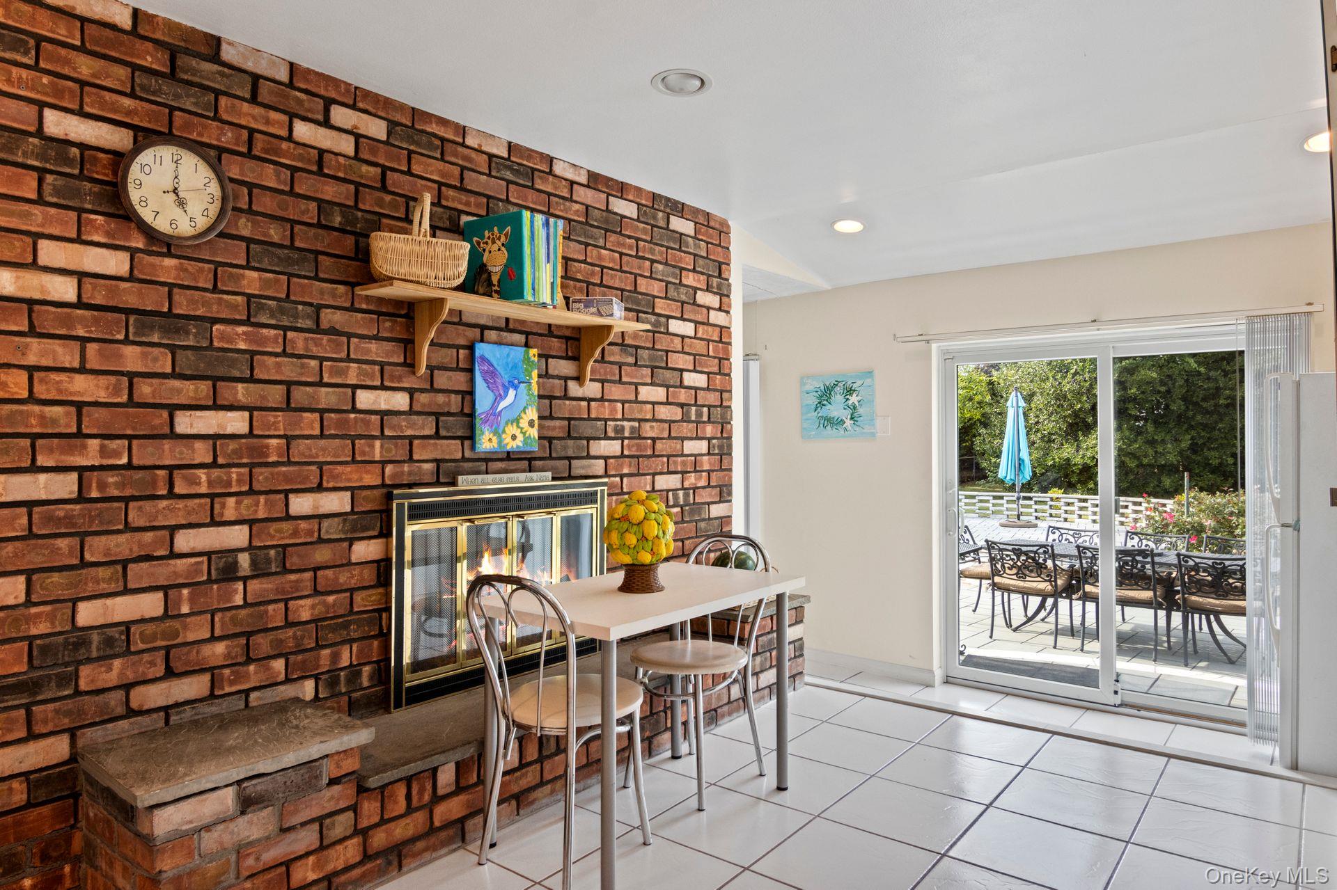 137 Burr Rd, East Northport, NY 11731