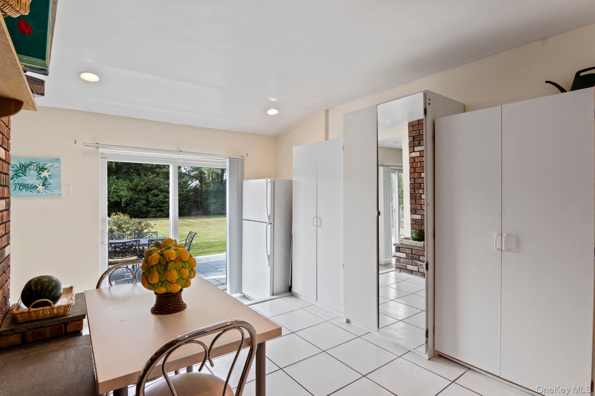 137 Burr Rd, East Northport, NY 11731