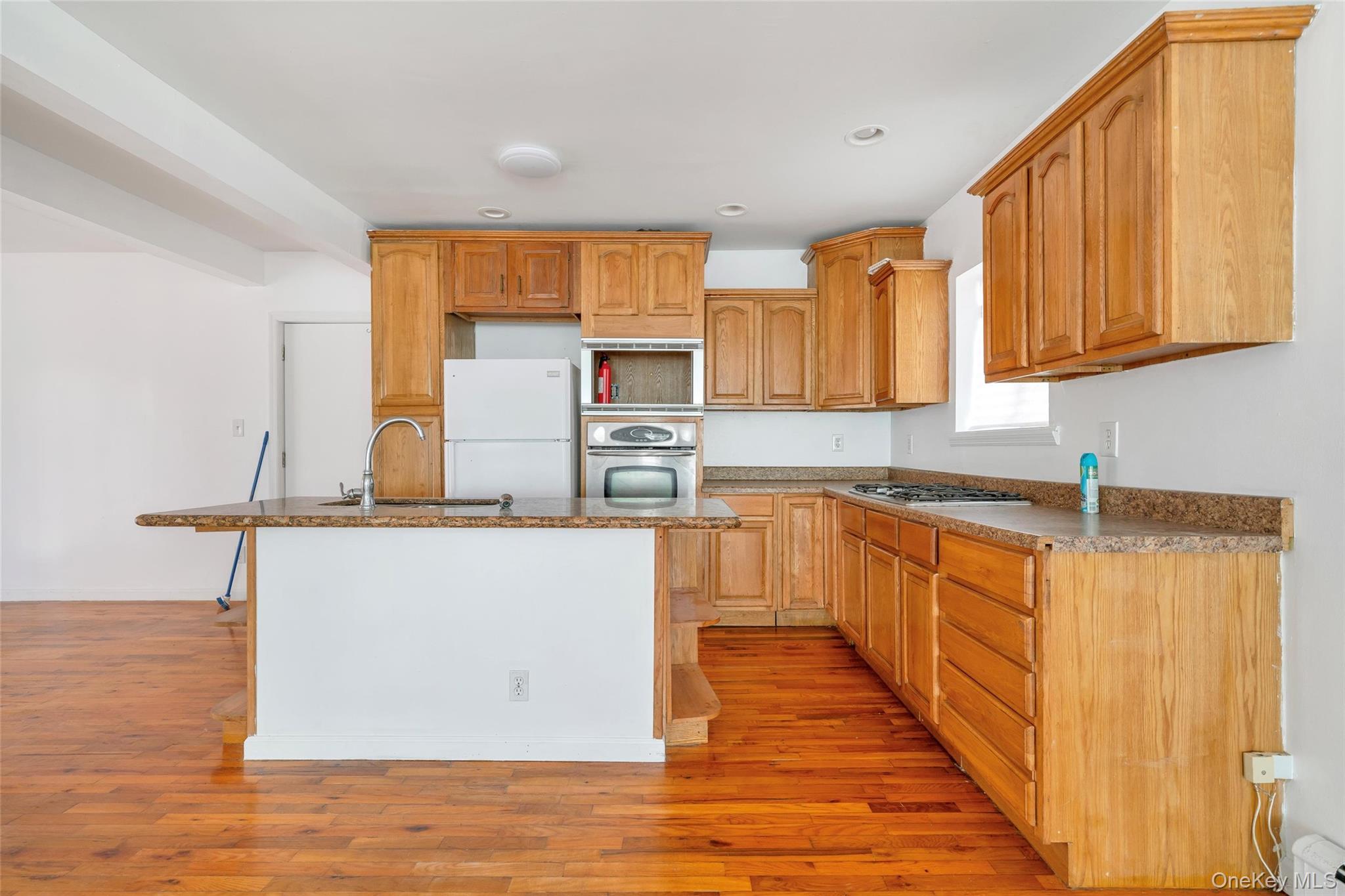 38 Roosevelt Avenue, Woodridge, NY 12789