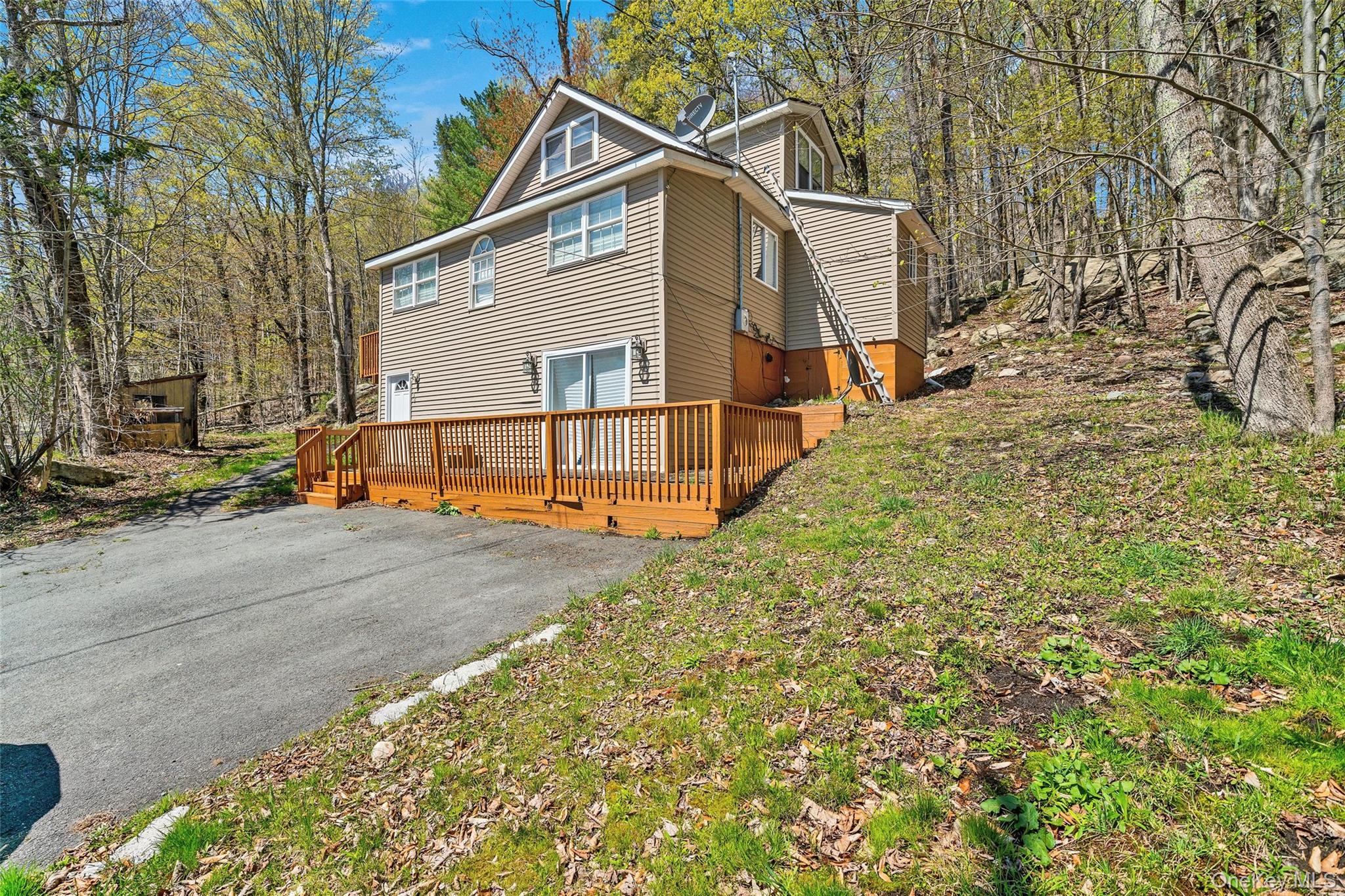 38 Roosevelt Avenue, Woodridge, NY 12789