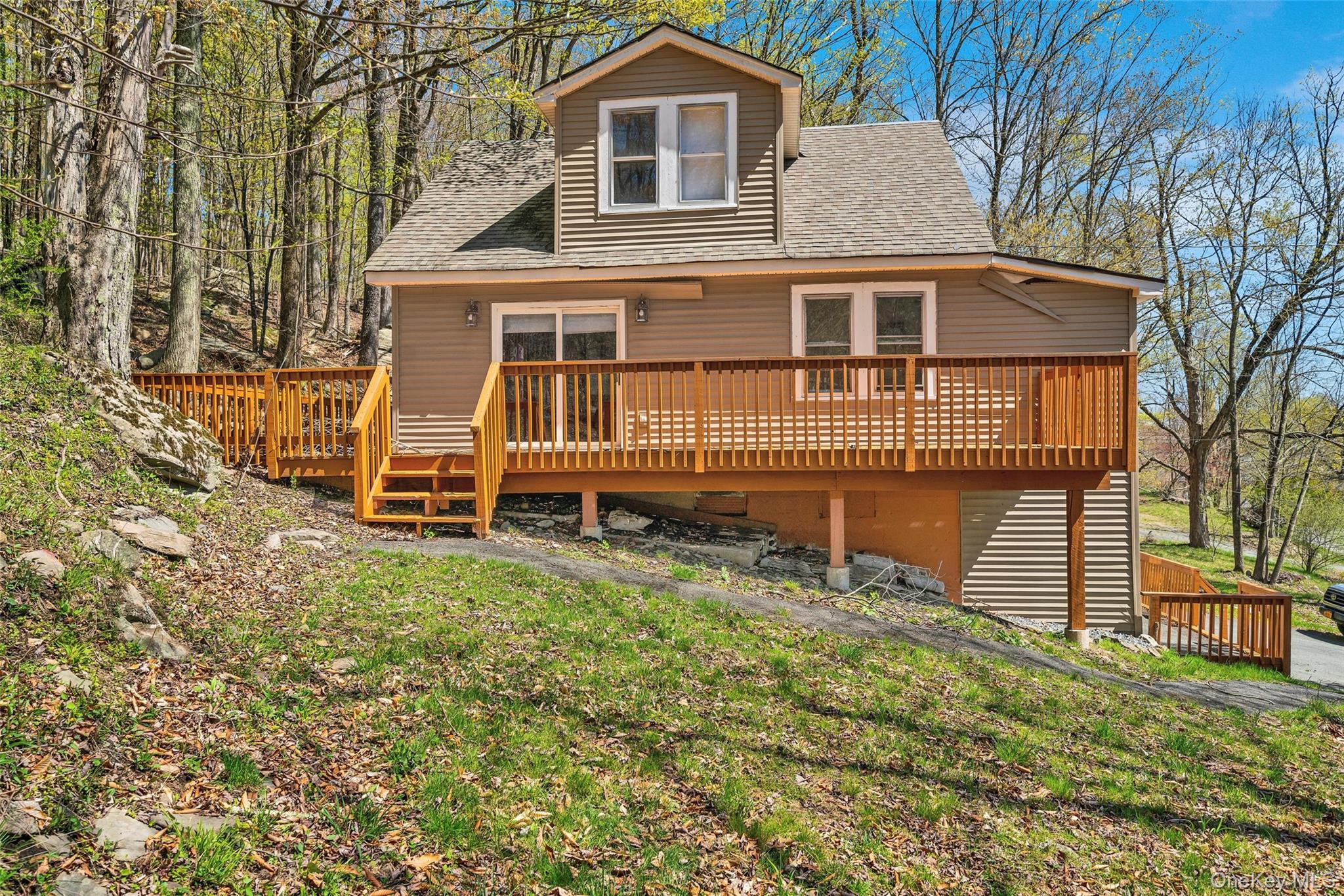 38 Roosevelt Avenue, Woodridge, NY 12789