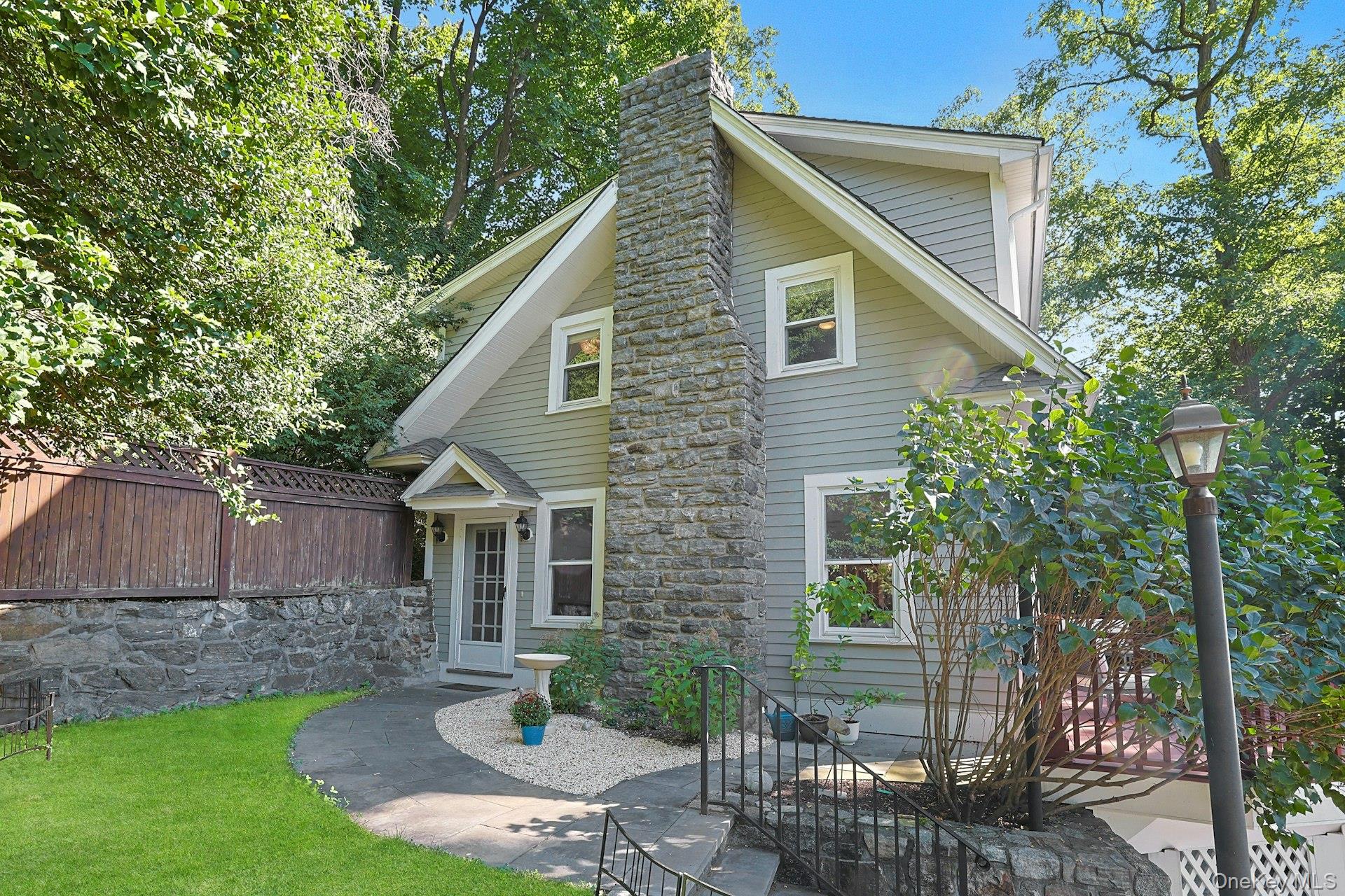 17 Mountain Avenue, Mount Kisco, NY 10549