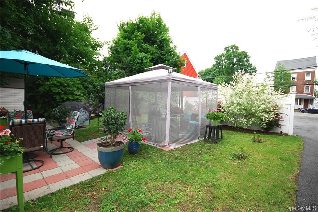 158 6th Street, Verplanck, NY 10596