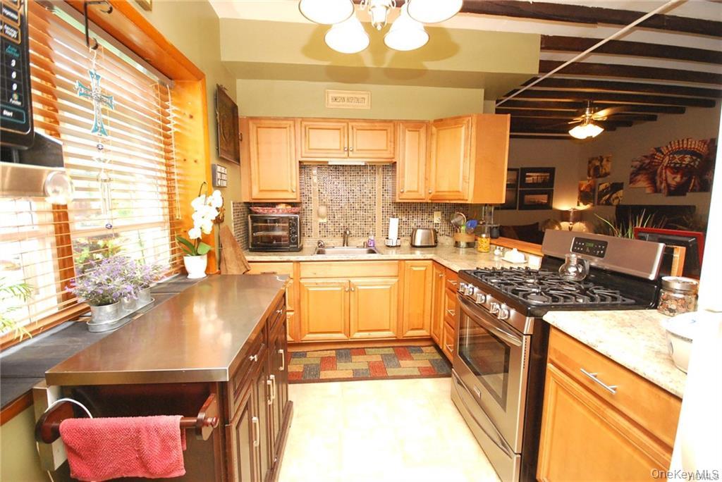 158 6th Street, Verplanck, NY 10596