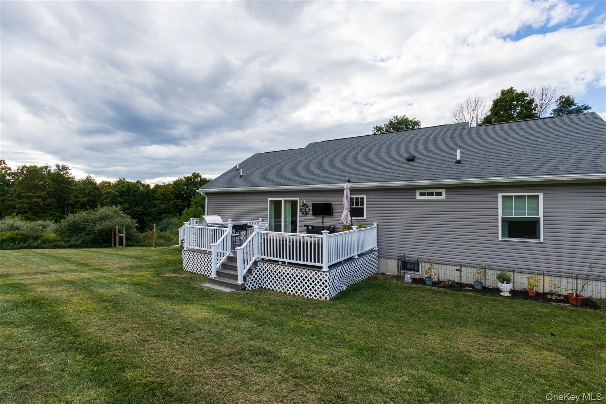 292 Battenfeld Road, Red Hook, NY 12571