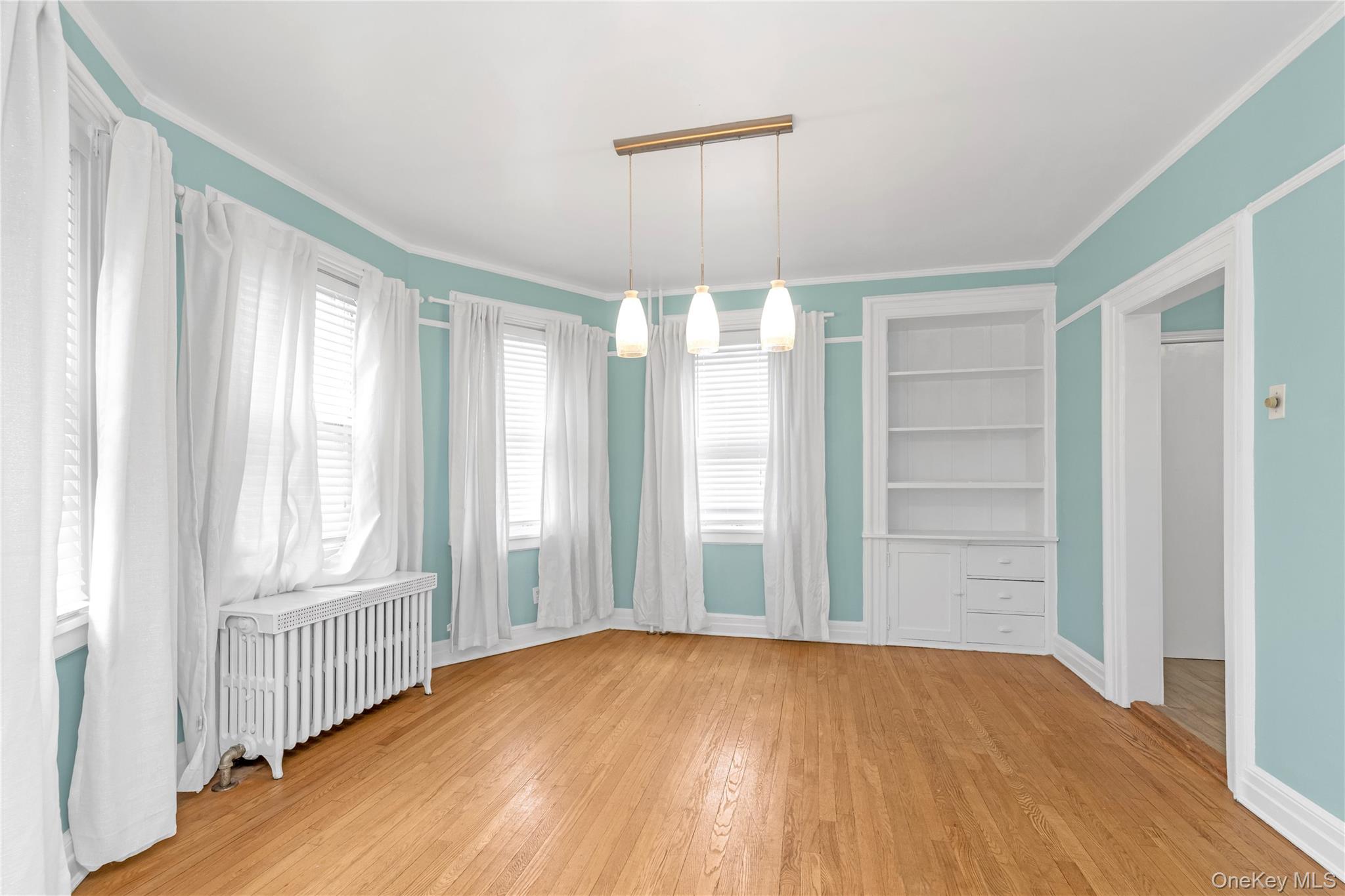 24 Walnut Street, Westbury, NY 11590