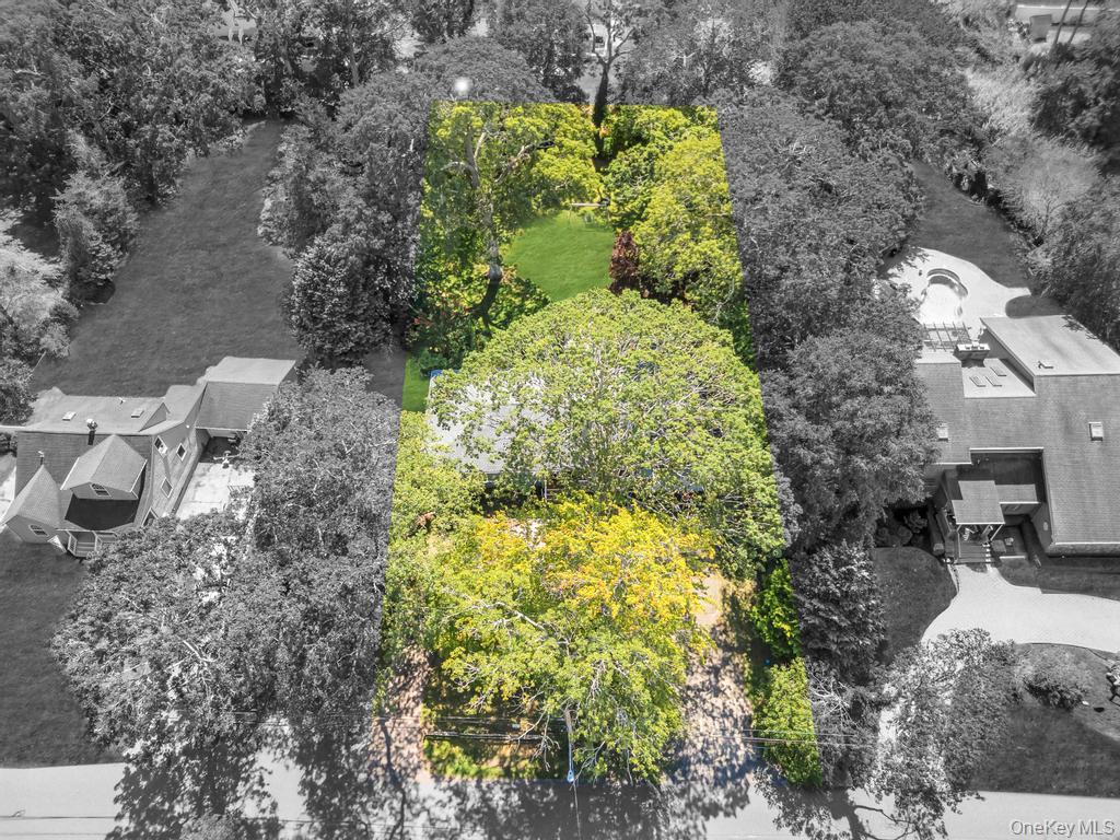 12 Inwood Road, Center Moriches, NY 11934