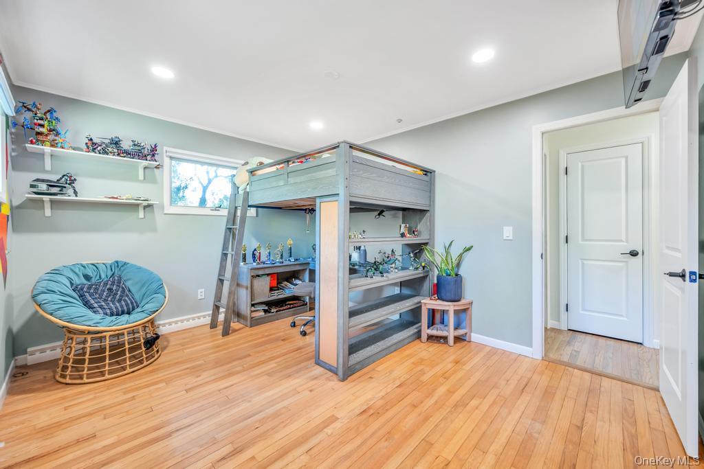 12 Inwood Road, Center Moriches, NY 11934