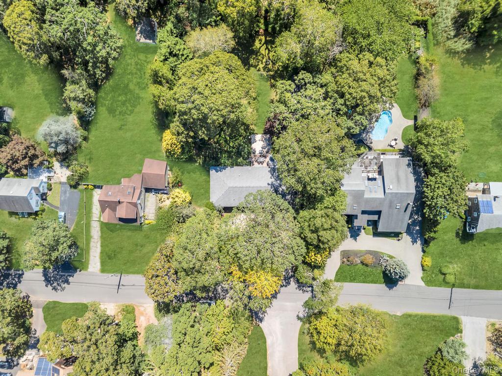 12 Inwood Road, Center Moriches, NY 11934