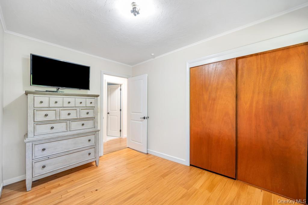 12 Inwood Road, Center Moriches, NY 11934