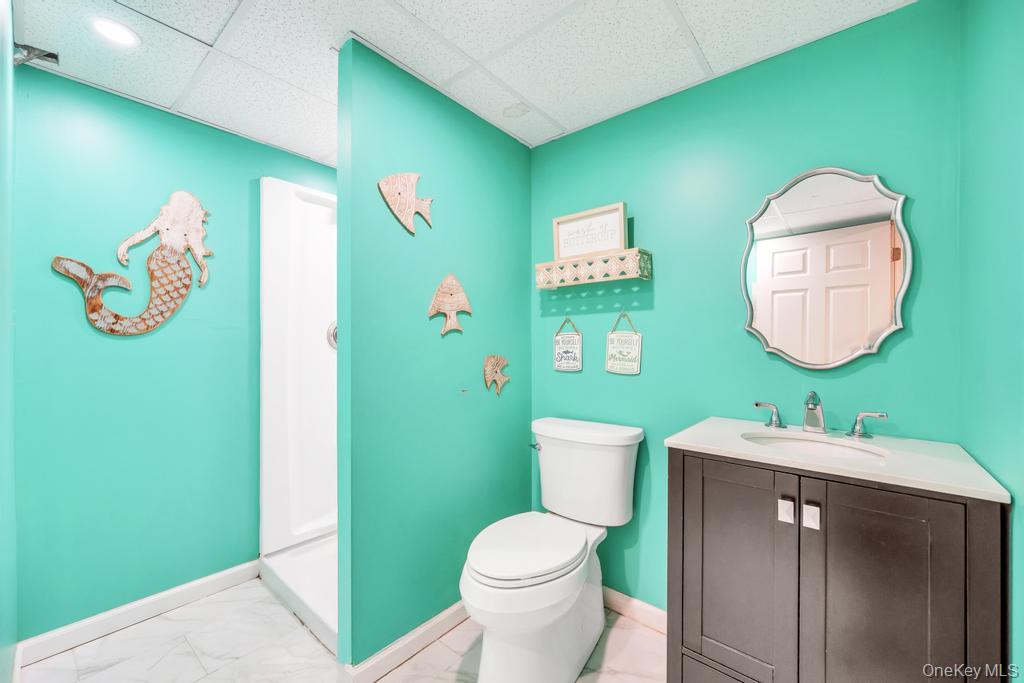 12 Inwood Road, Center Moriches, NY 11934