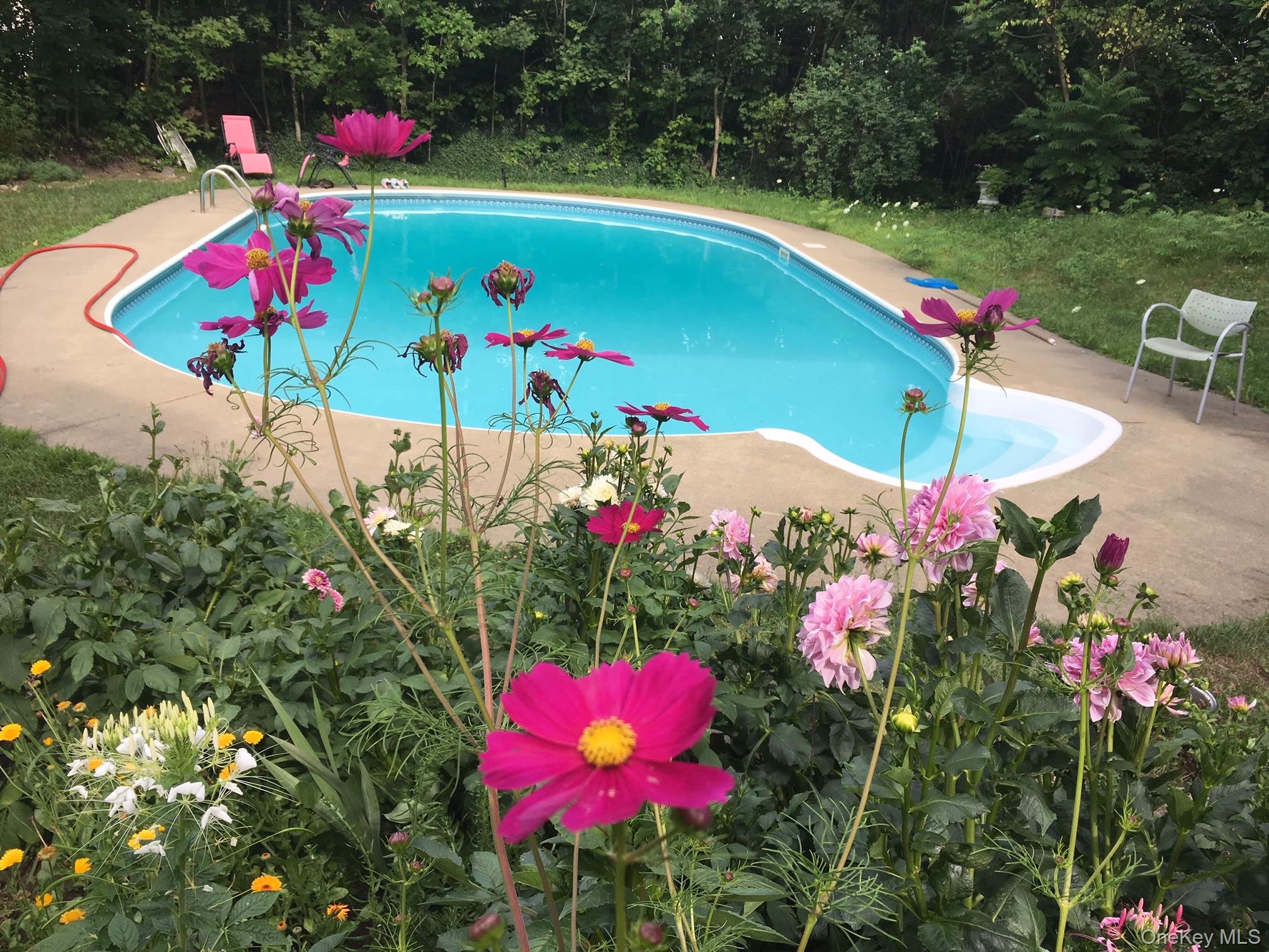 597 Route 212, Saugerties, NY 12477