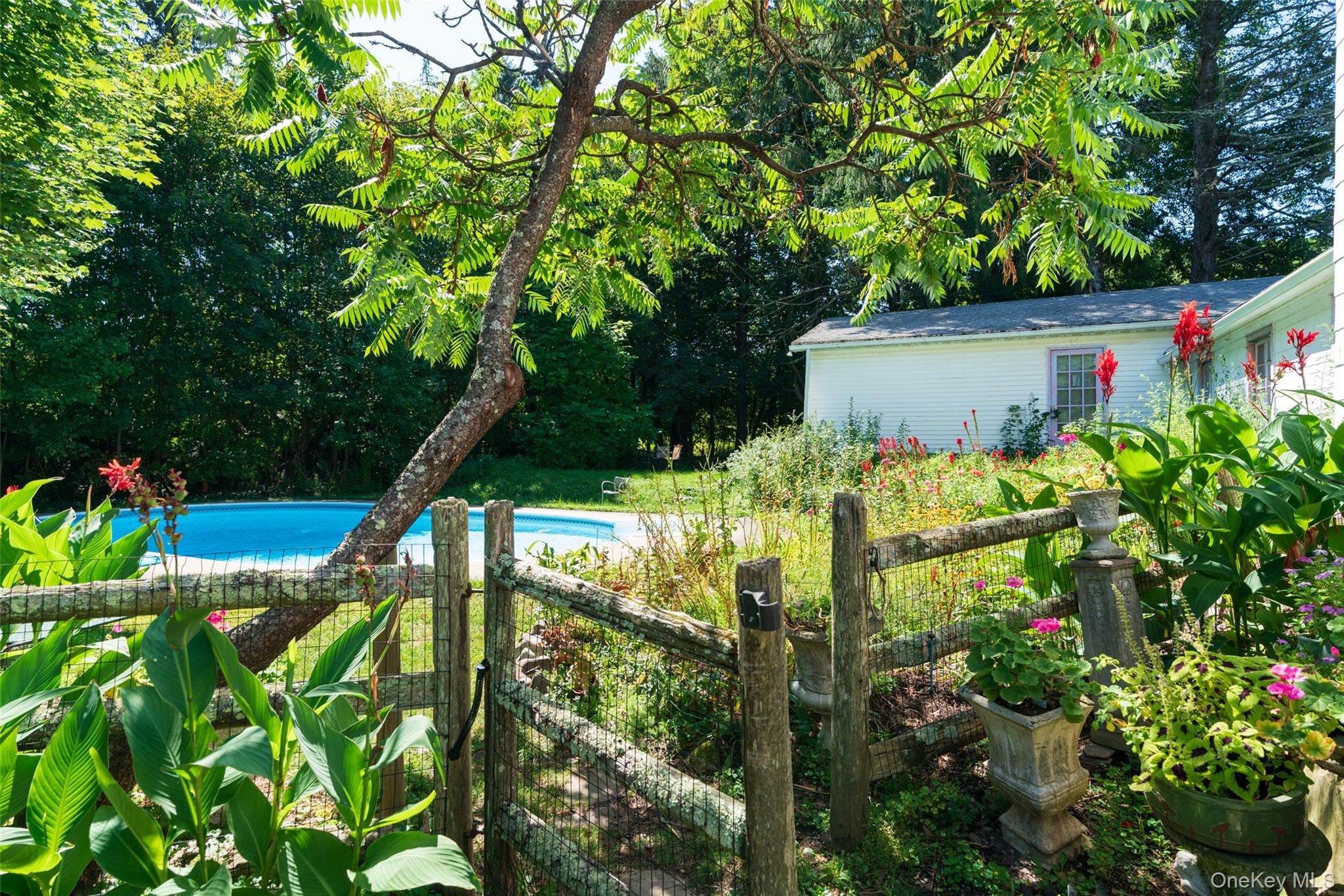 597 Route 212, Saugerties, NY 12477